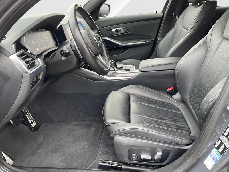 BMW 320 d A,M Sportpaket,AHK,Panoramadach,etc. — photo 11