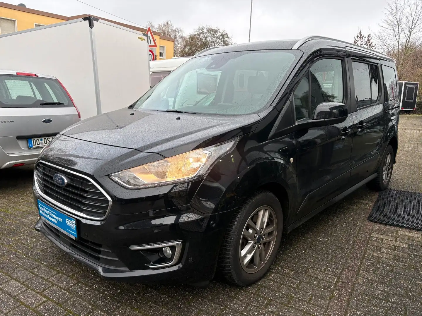 Ford Grand Tourneo Connect Titanium Pano 7 Sitzer Nav Чорний - 2