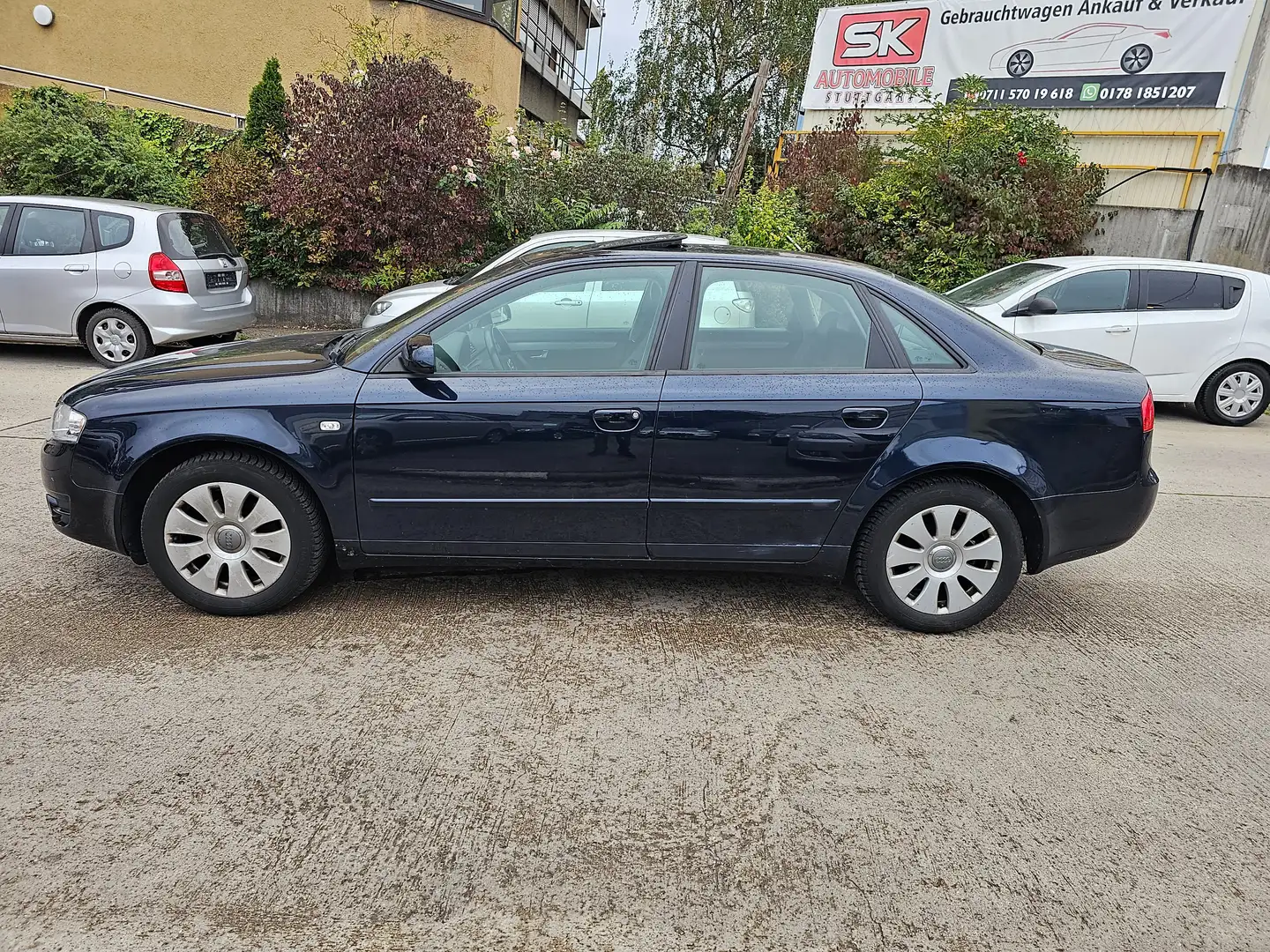 Audi A4 2.0 Automatik Vollleder TÜV bis 02.2025 Blau - 2