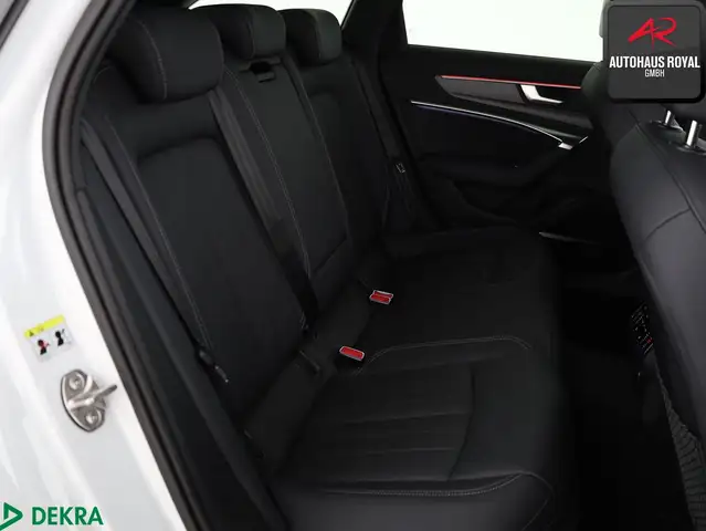 Audi A6 view 12