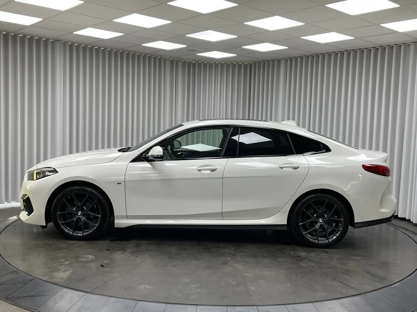BMW 218 218i Gran Coupé / M-Pack / Aut. / LED / Pano dak Bianco - 2