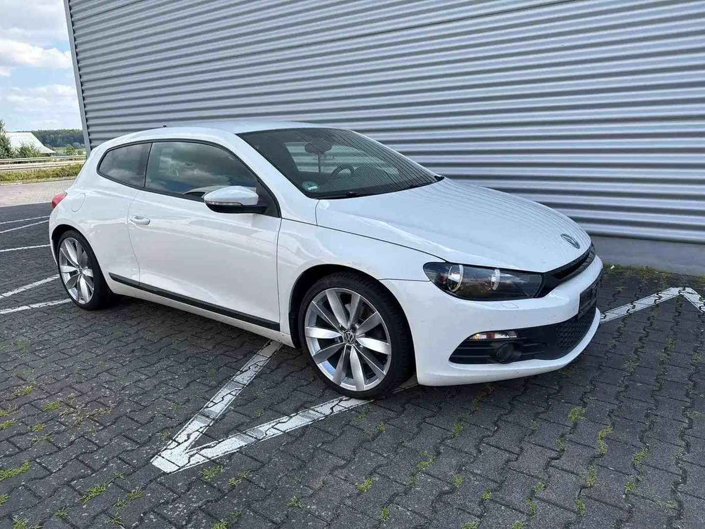 Volkswagen Scirocco 1.4 TSI White - 1