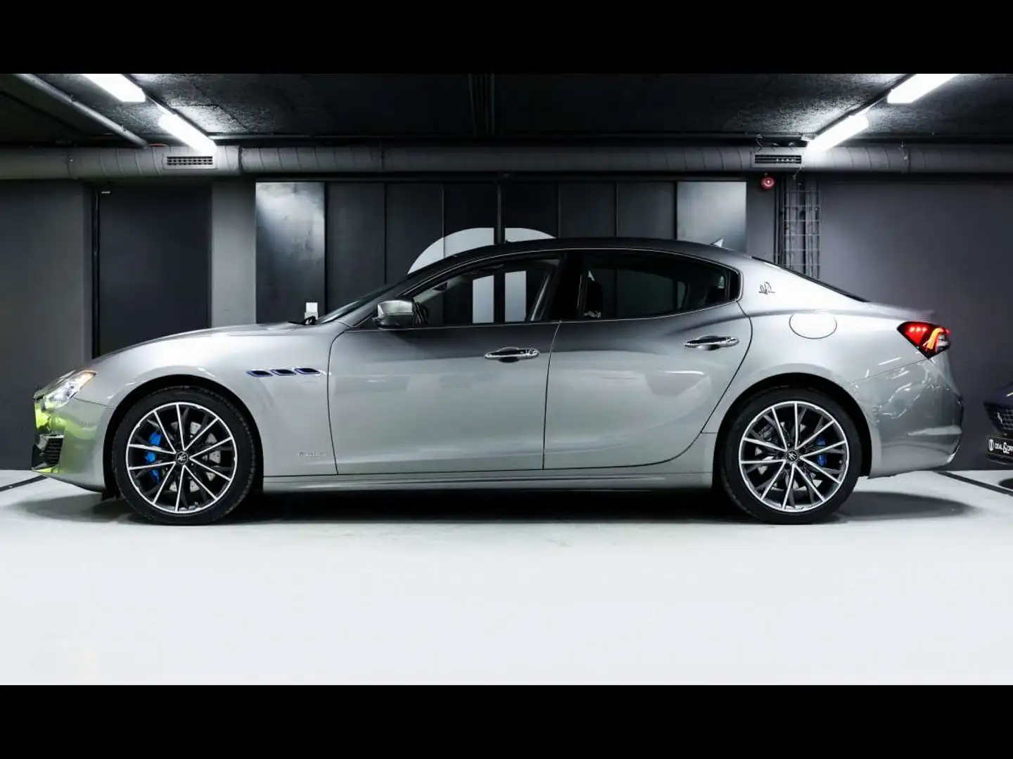 Maserati Ghibli 2.0 MILD-HYBRID (MHEV) 330GRANLUSSO360B\u0026WACC Gri - 2