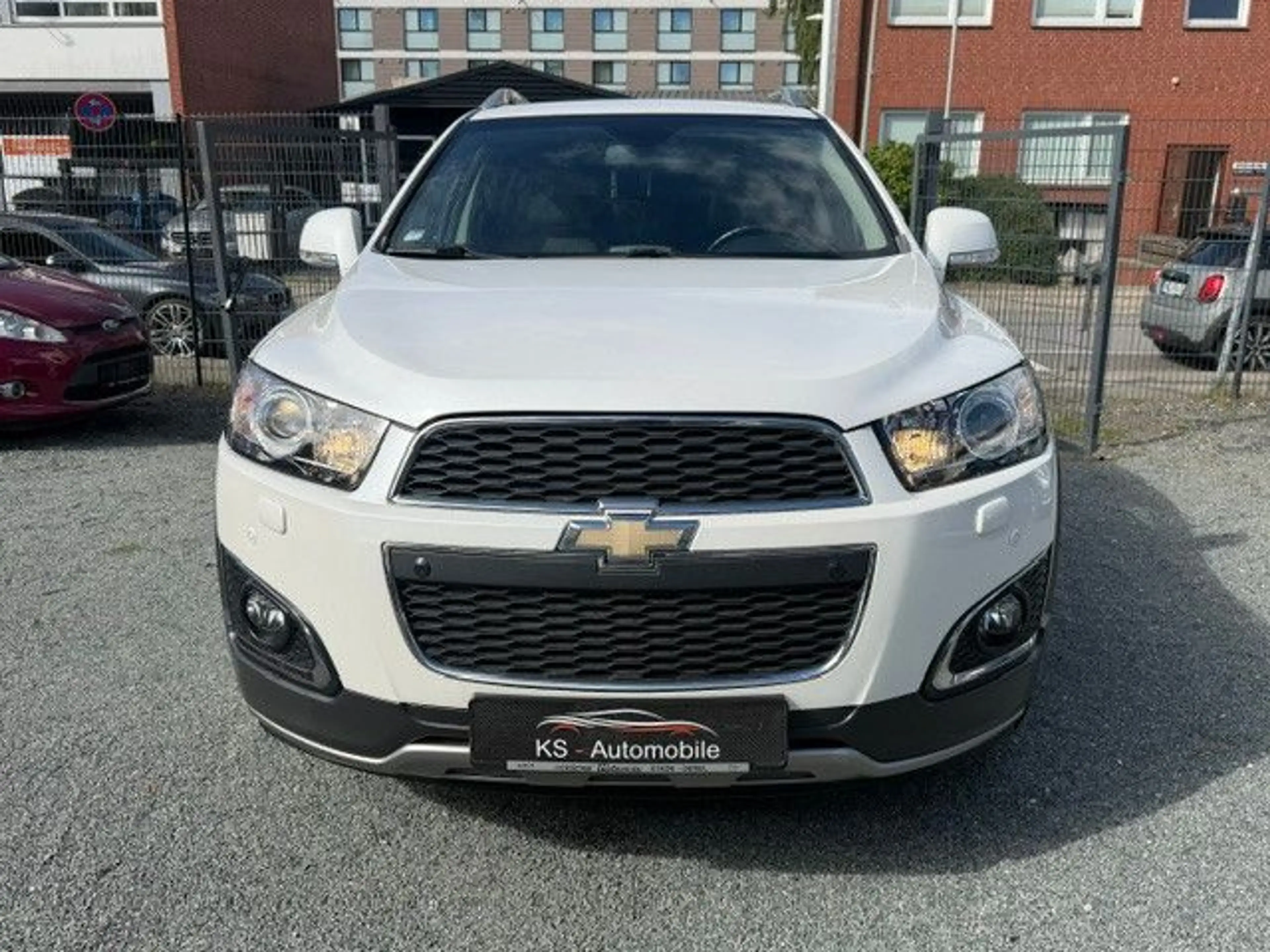 Chevrolet Captiva 2.2 D LTZ 4WD 1 Hand — photo 2