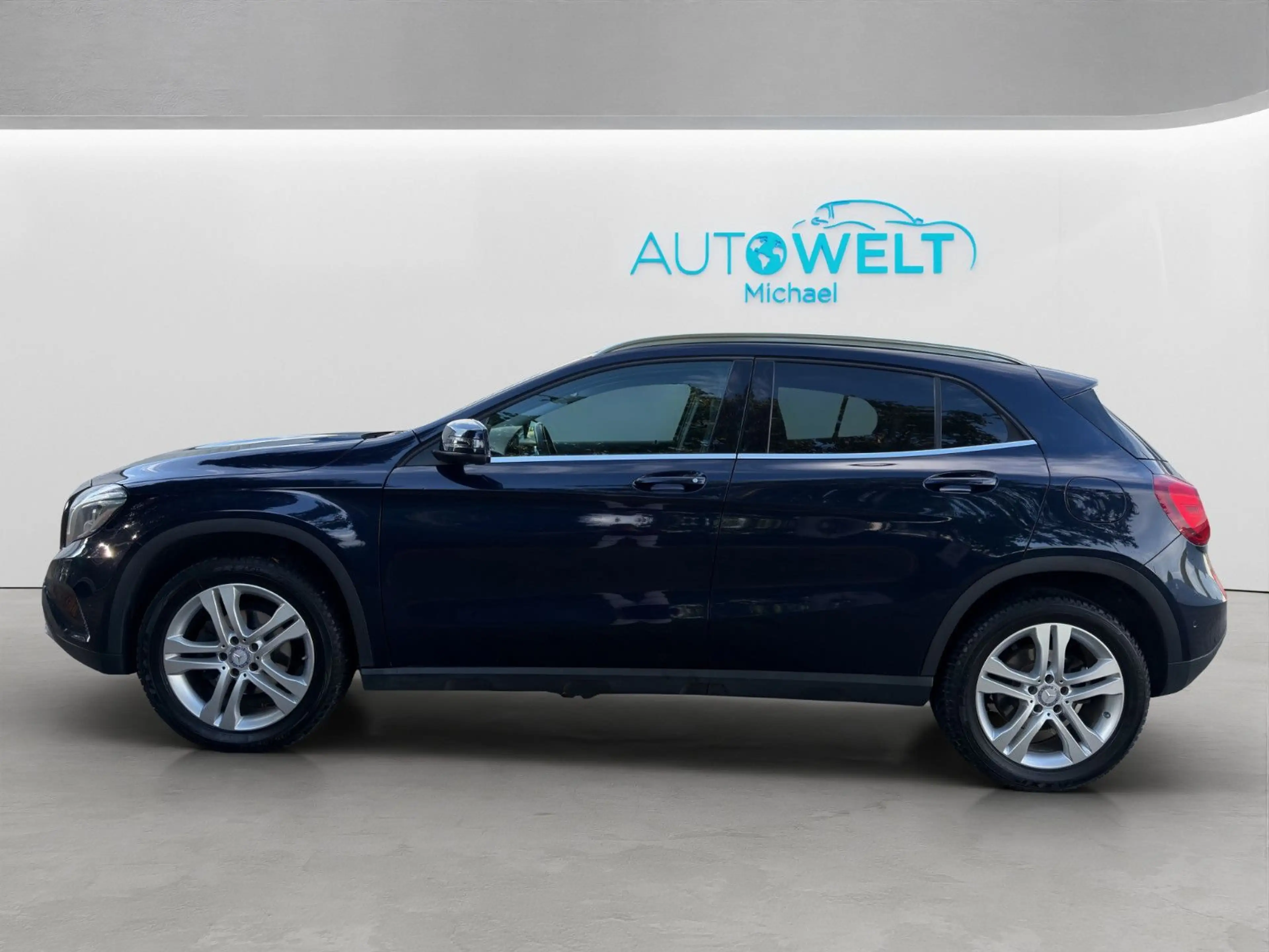 Mercedes-Benz GLA 220 d 4M Aut. KAM KLIMAAUT SITZH XEN NAV GJR — photo 9