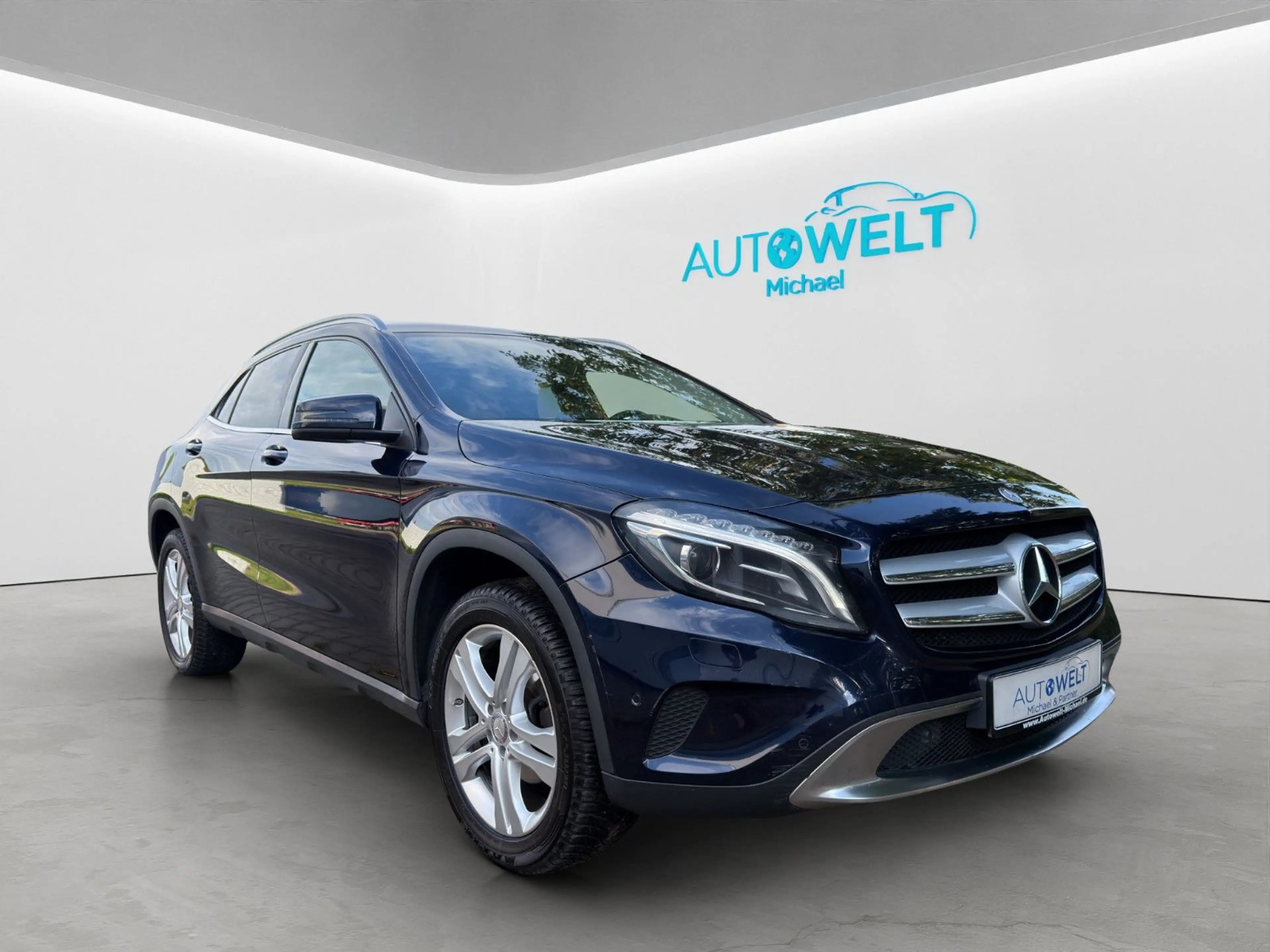 Mercedes-Benz GLA 220 d 4M Aut. KAM KLIMAAUT SITZH XEN NAV GJR — photo 3