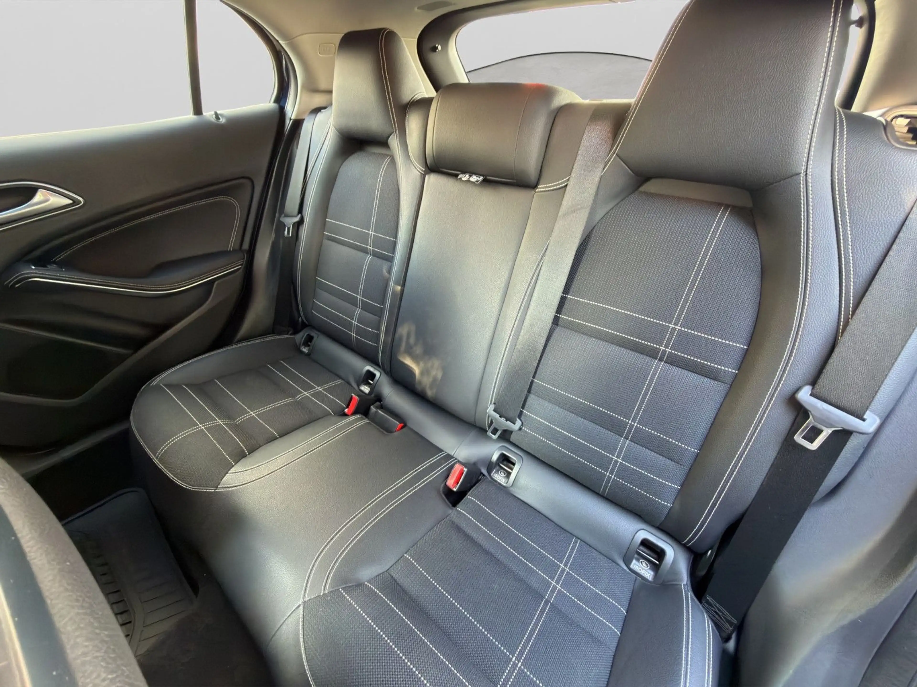 Mercedes-Benz GLA 220 d 4M Aut. KAM KLIMAAUT SITZH XEN NAV GJR — photo 14