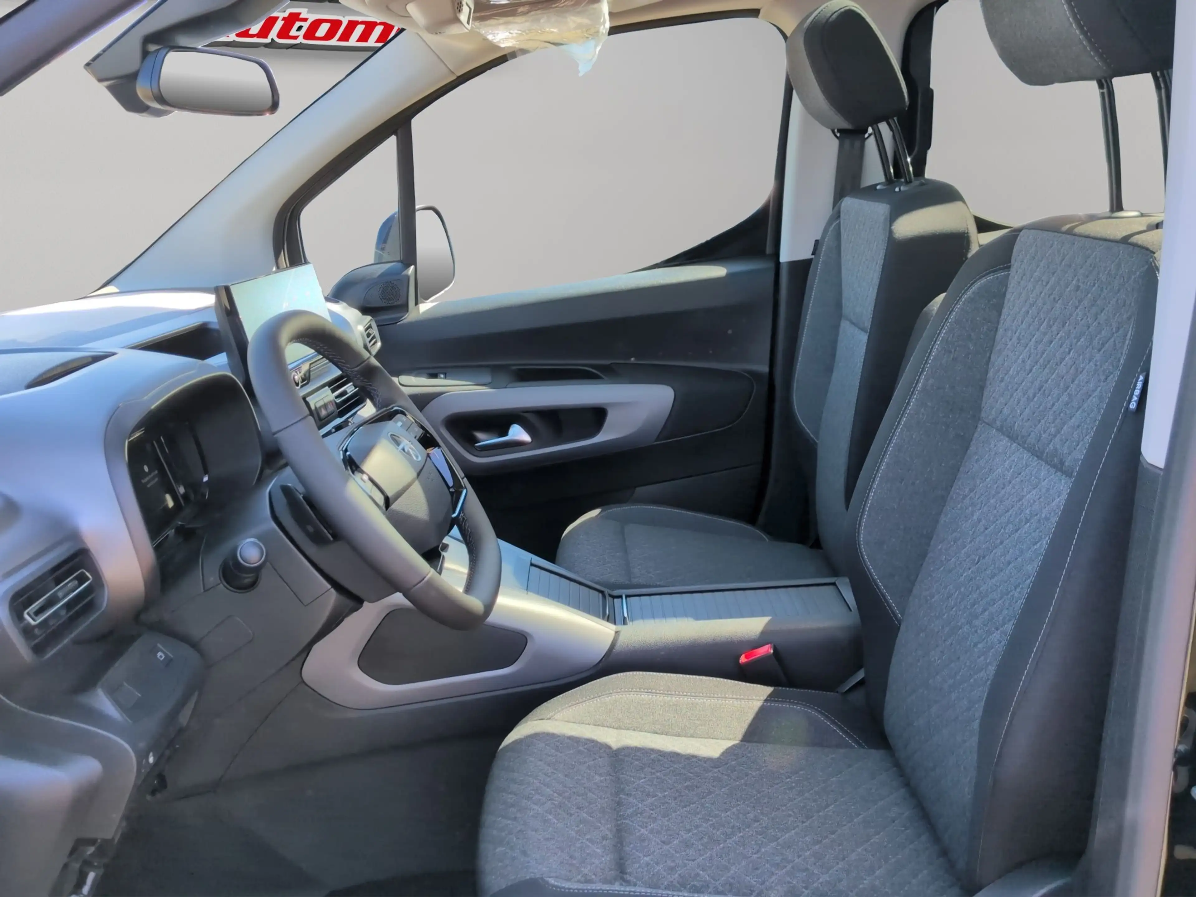 Opel Combo Life 1.5 D GS+Navi+Rückfahrkamera+ — photo 5