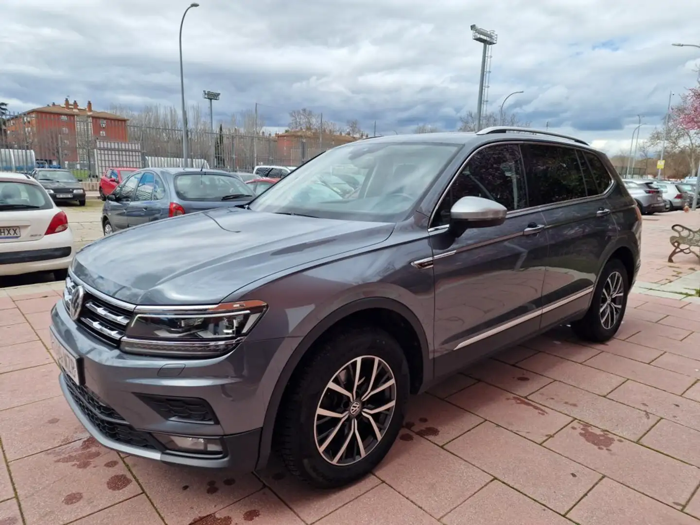 Volkswagen Tiguan Allspace 2.0TDI Sport 4M DSG 110kW - 1