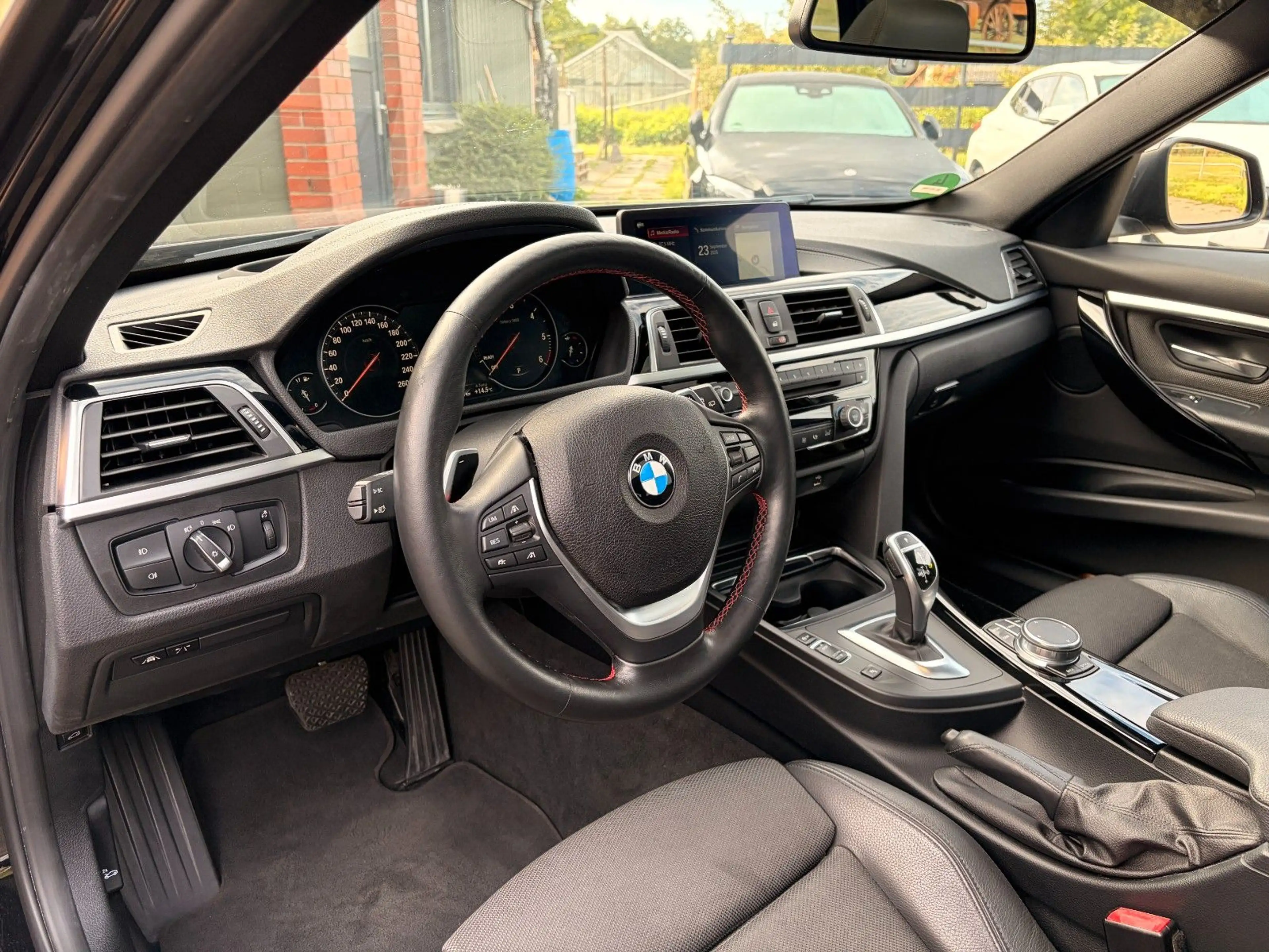 BMW 335 xd Touring Sport Line/PANO/HUD/Virtual Tacho — photo 9