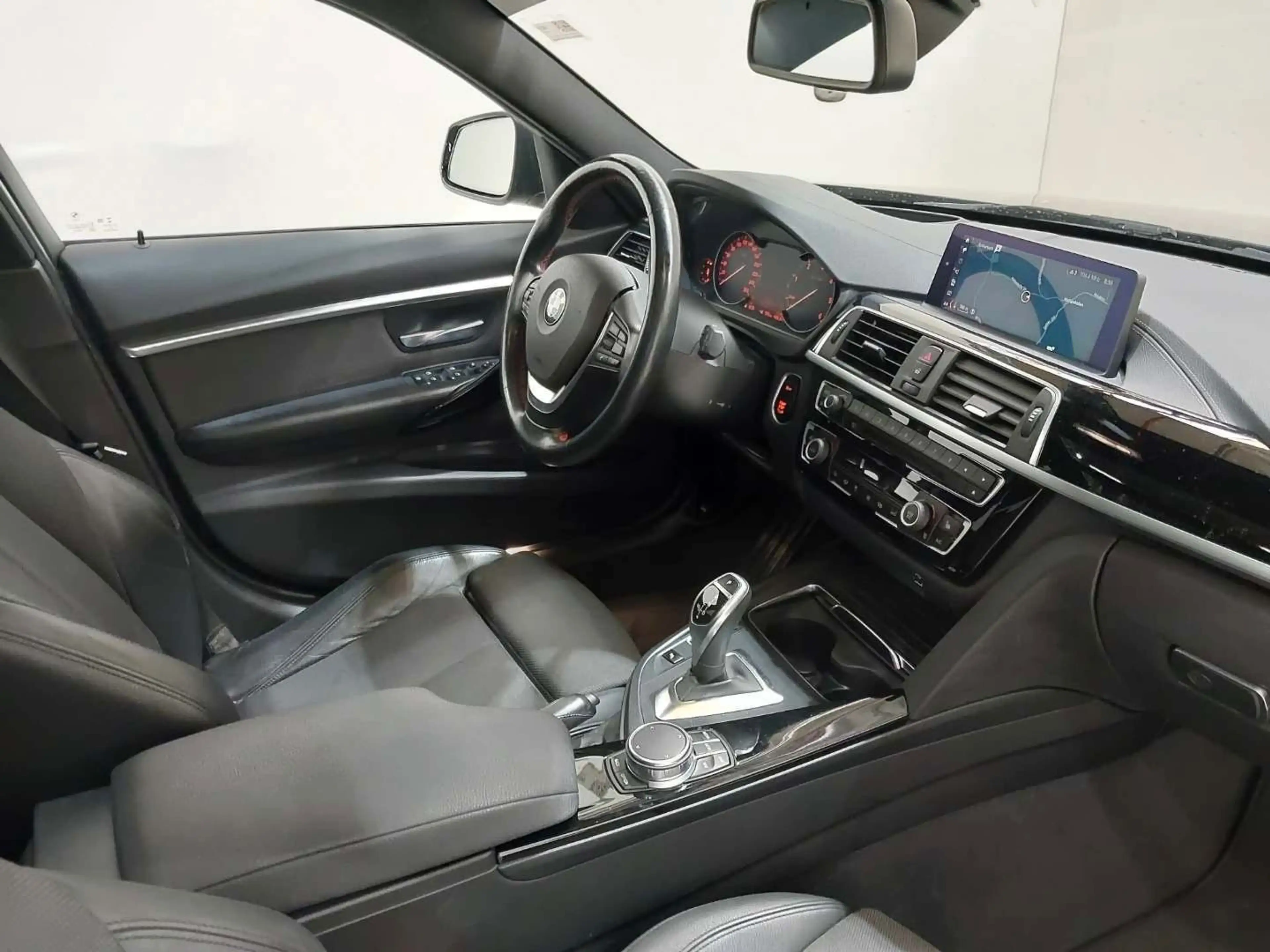 BMW 335 xd Touring Sport Line/PANO/HUD/Virtual Tacho — photo 11