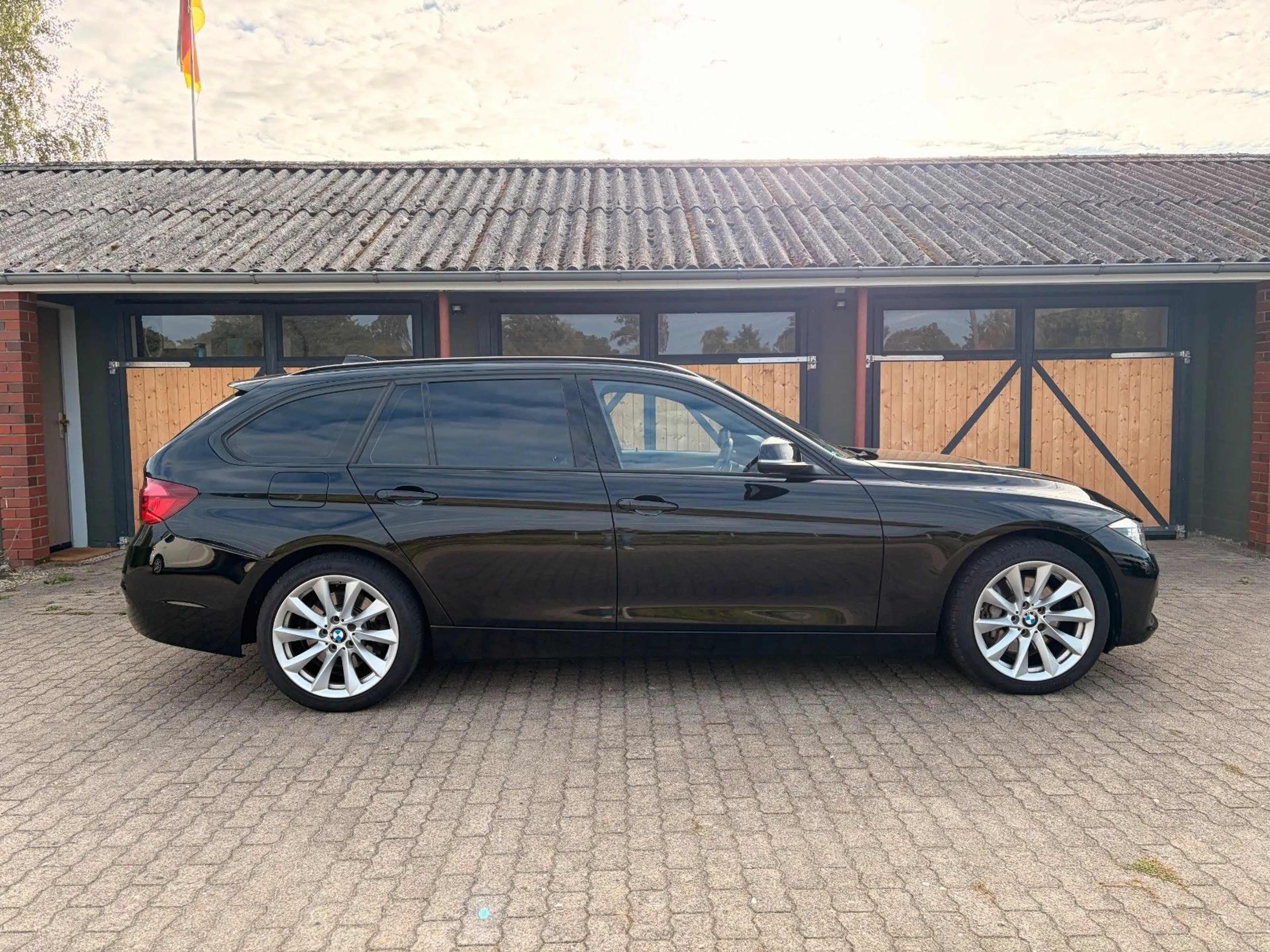 BMW 335 xd Touring Sport Line/PANO/HUD/Virtual Tacho — photo 6