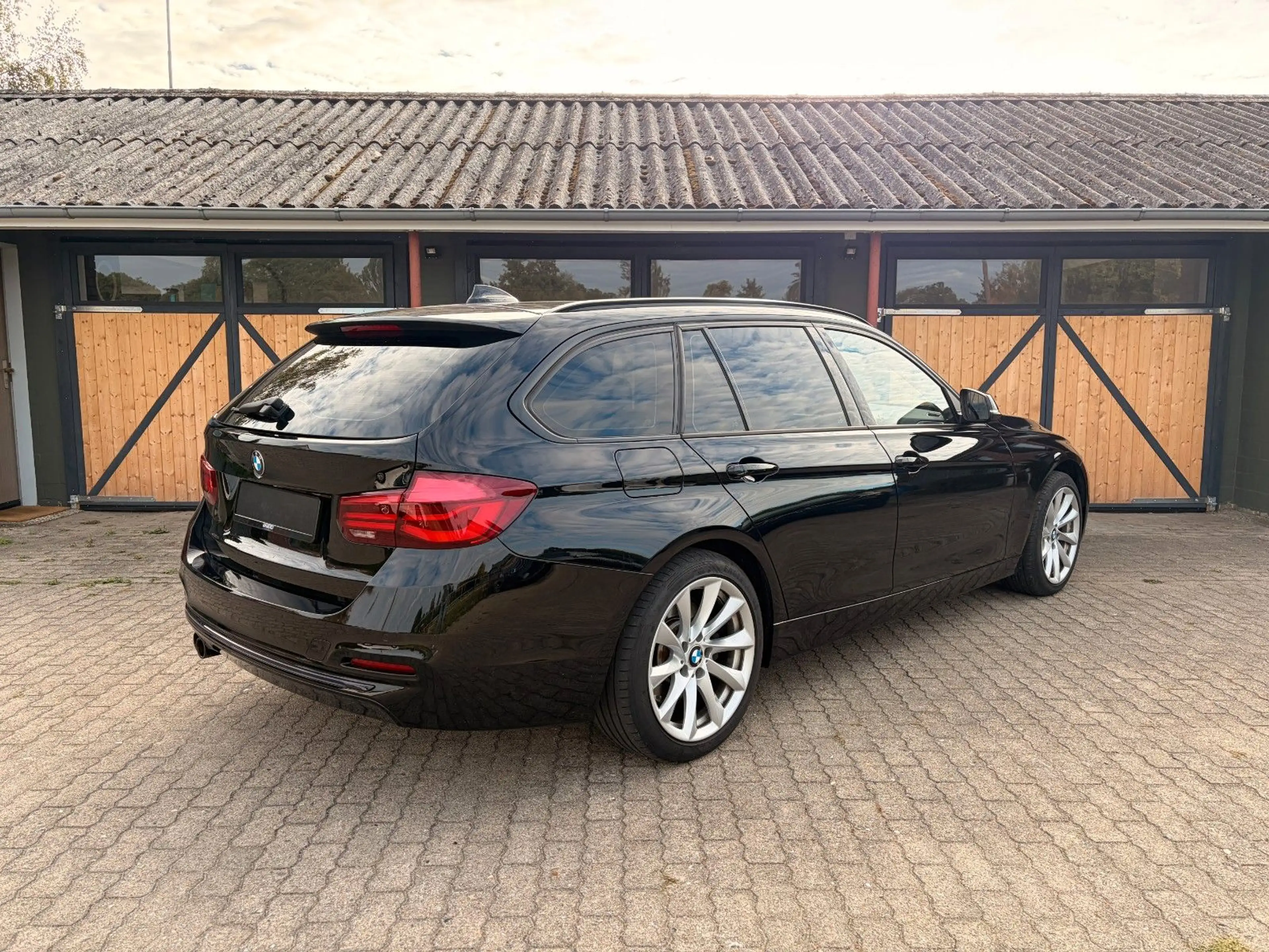 BMW 335 xd Touring Sport Line/PANO/HUD/Virtual Tacho — photo 5