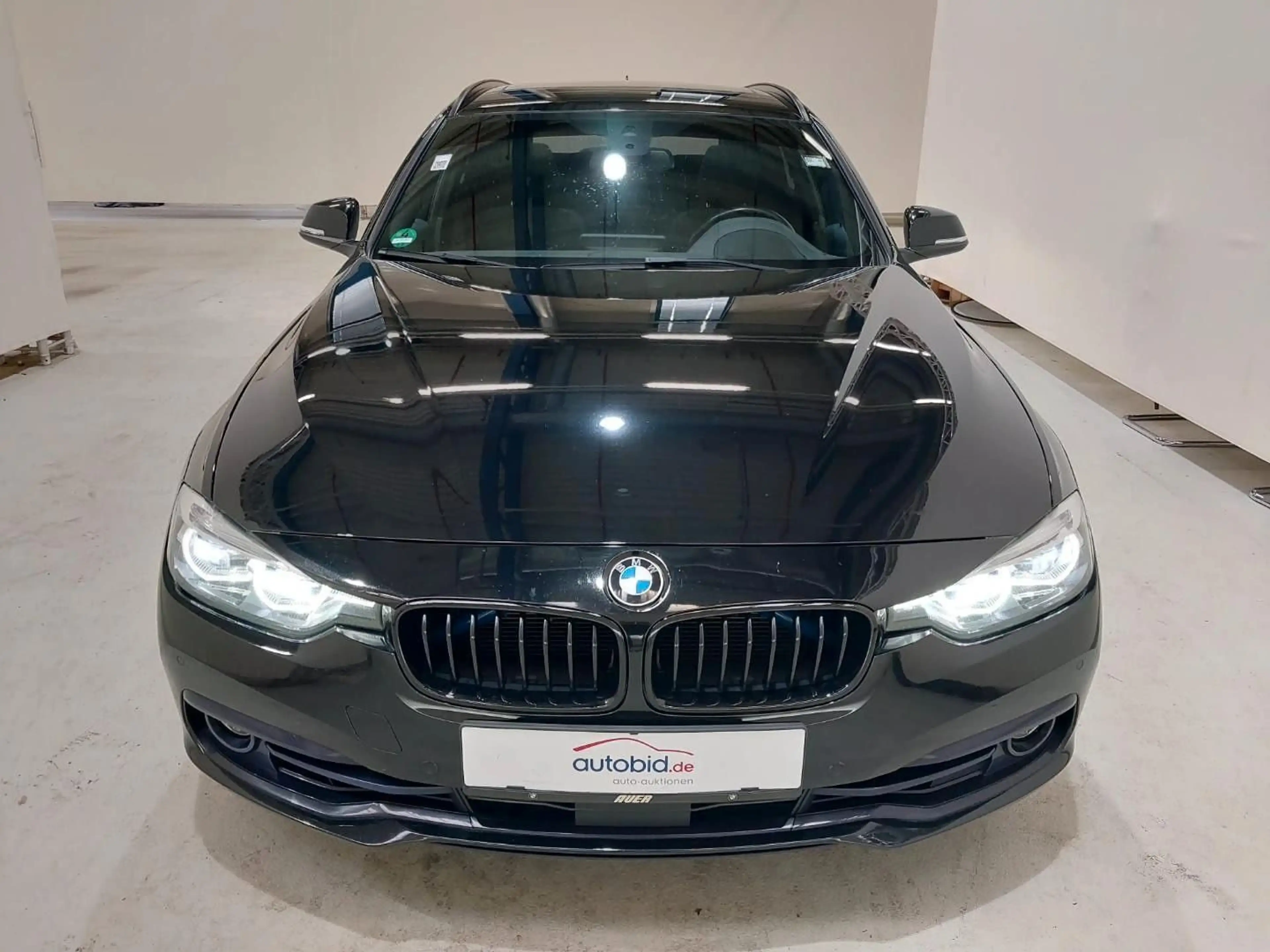 BMW 335 xd Touring Sport Line/PANO/HUD/Virtual Tacho — photo 5