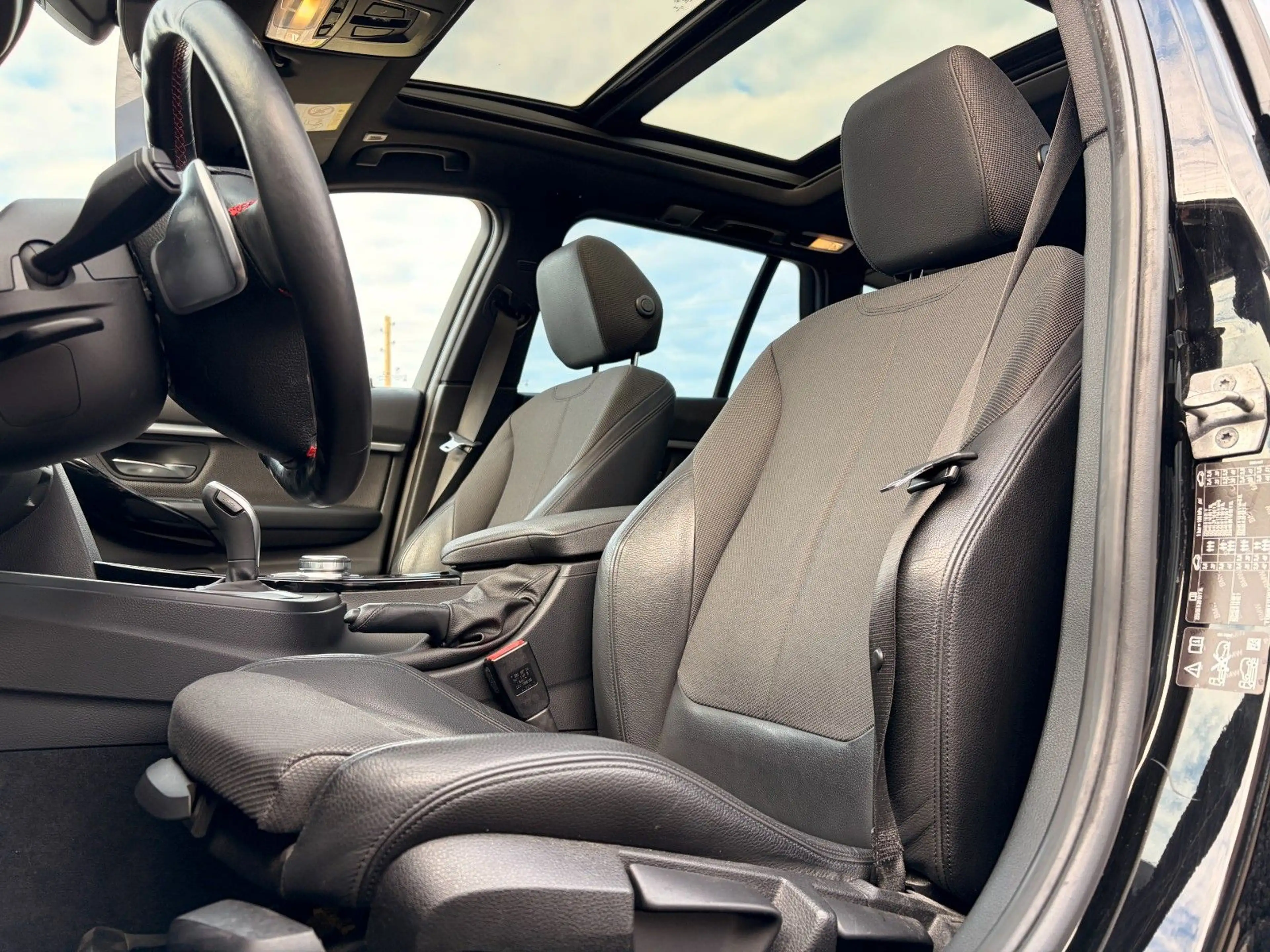 BMW 335 xd Touring Sport Line/PANO/HUD/Virtual Tacho — photo 12