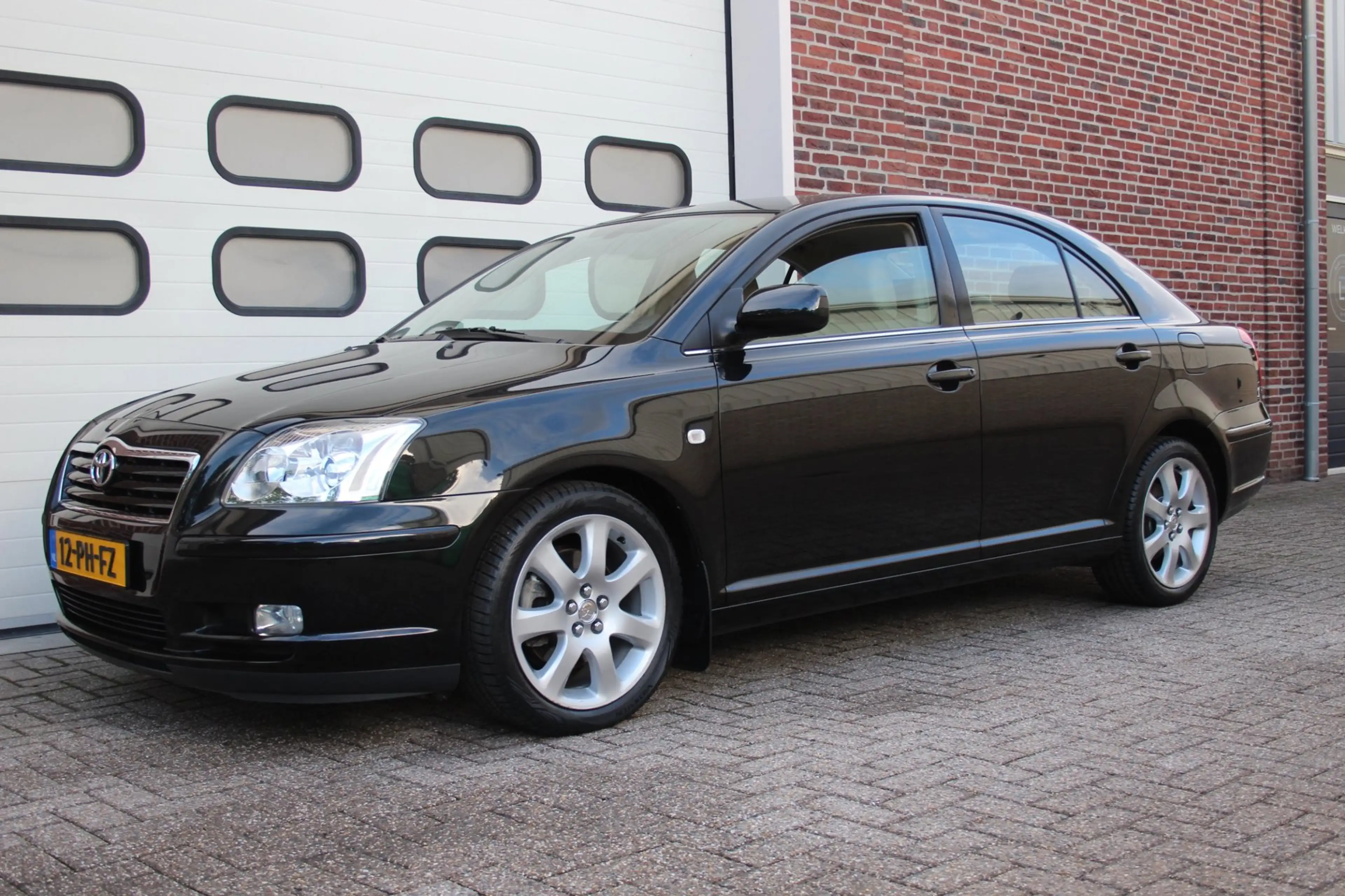 Toyota Avensis 2.0 VVTi Executive * Leder / Automaat / 30.946Km N — photo 6