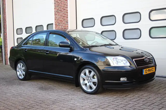 Toyota Avensis 2.0 VVTi Executive * Leder / Automaat / 30.946Km N