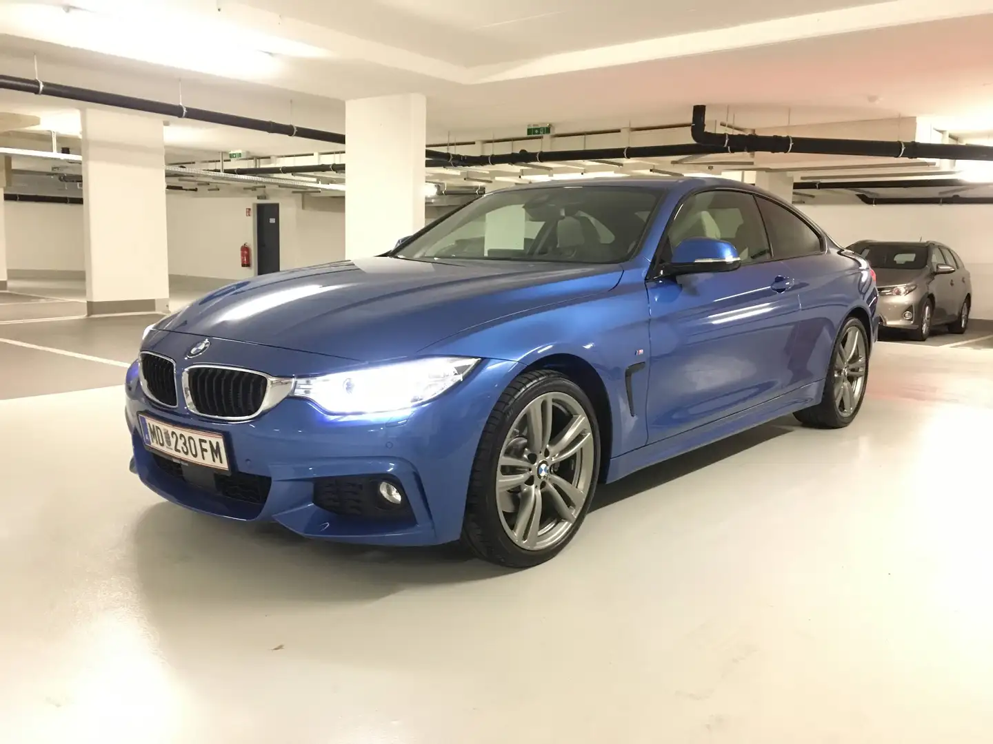 BMW 430 430d xDrive Coupe M Sport Aut. M Sport Blau - 2