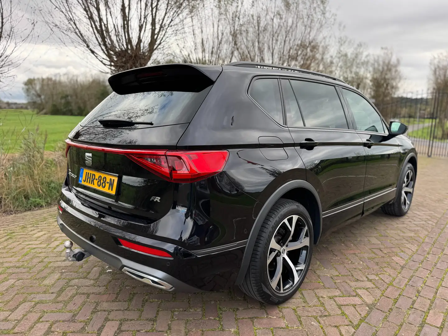 SEAT Tarraco 1.5 TSI DSG FR Panoramadak Trekhaak ACC Virtual Zwart - 2