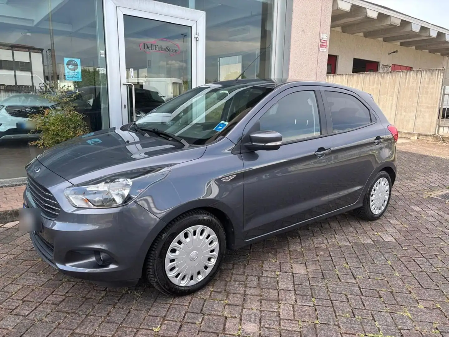 Ford Ka/Ka+ 1.2 Ti-VCT 85CV Ultimate Grau - 2