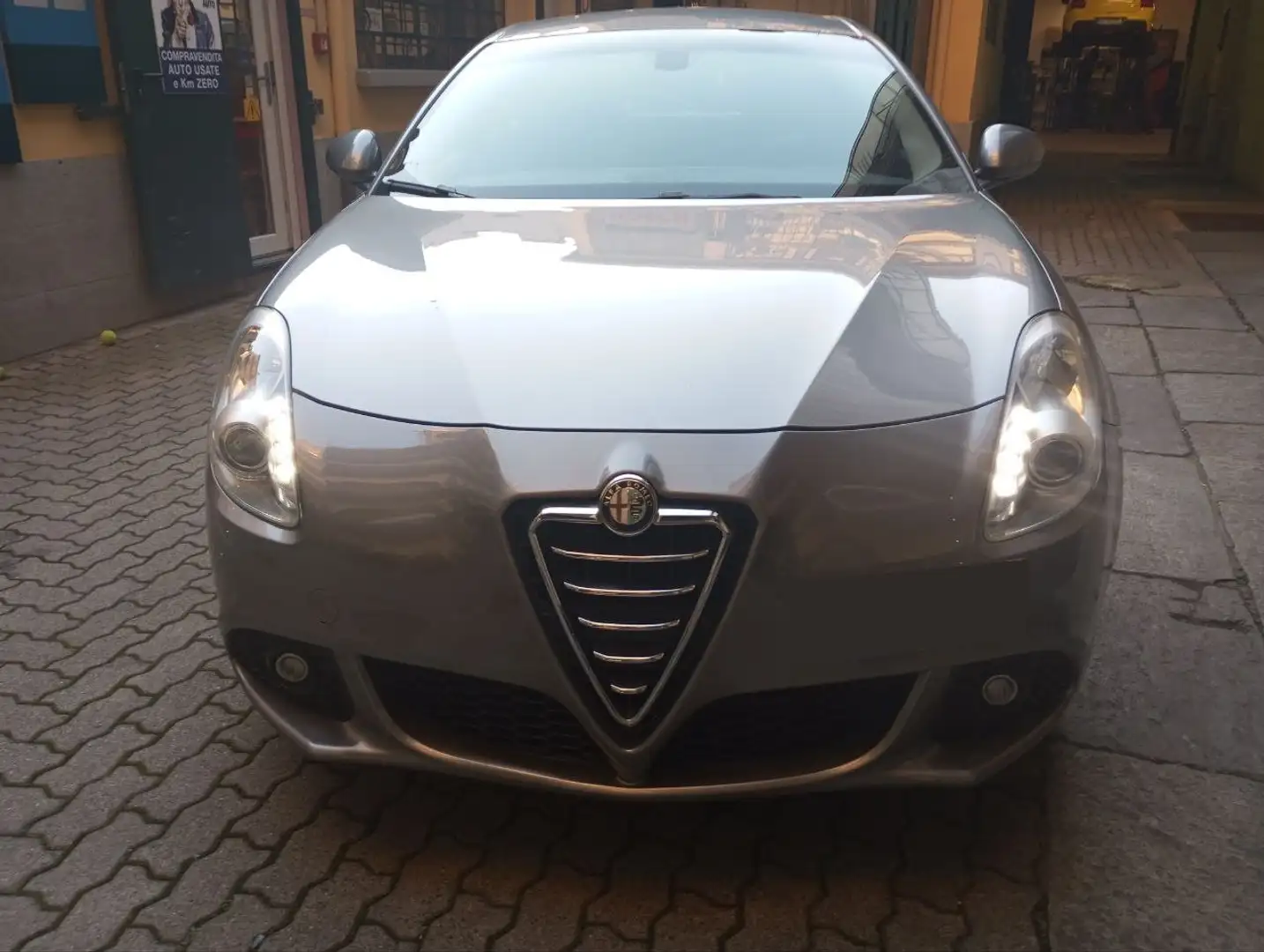 Alfa Romeo Giulietta Giulietta III 2010 1.4 t. m.air Distinctive 170cv Grigio - 2