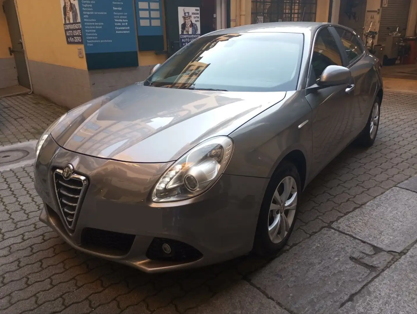 Alfa Romeo Giulietta Giulietta III 2010 1.4 t. m.air Distinctive 170cv Grigio - 1