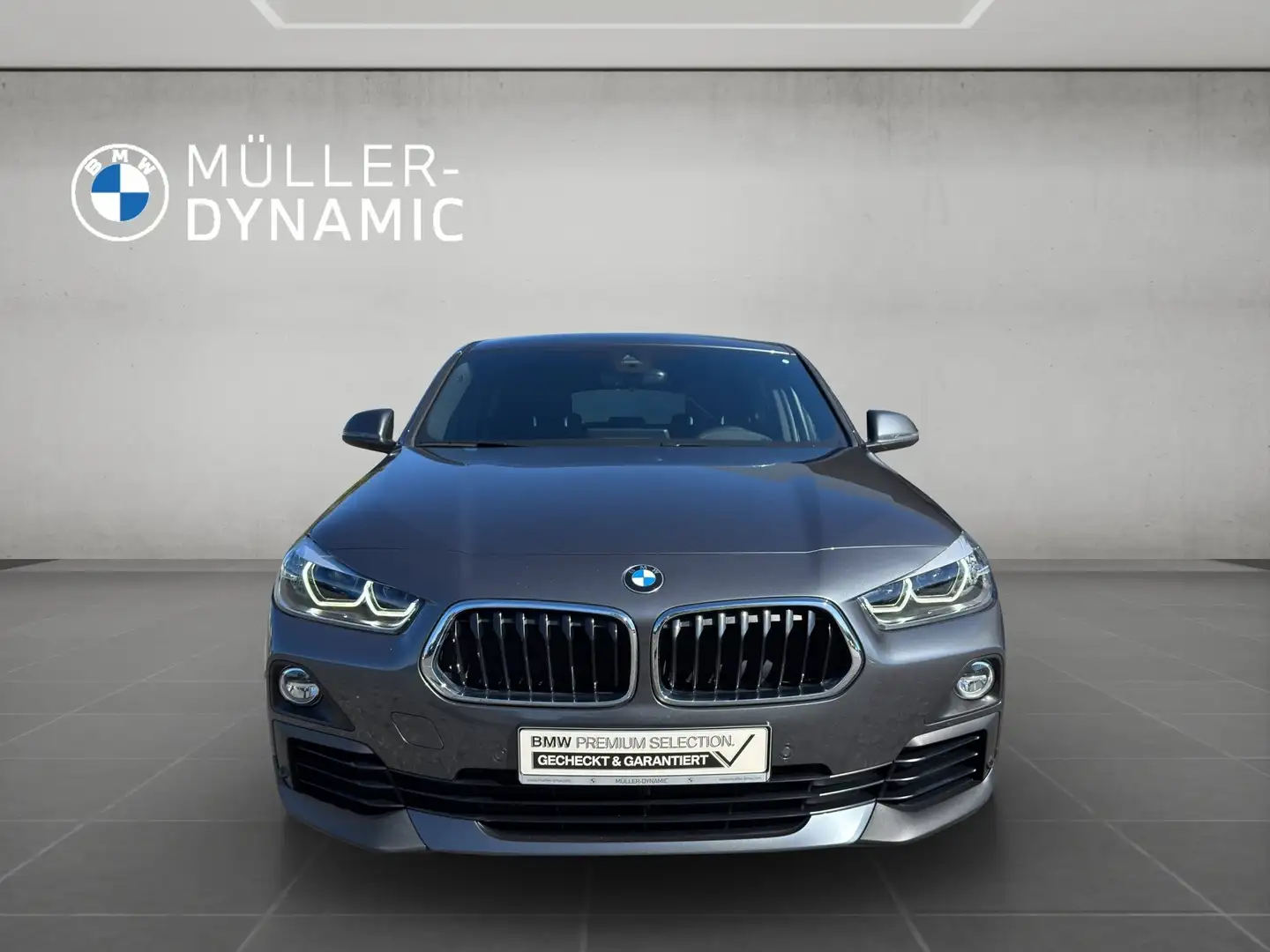 BMW X2 sDrive20d ADVANTAGE LED KOMFORTZUG NAVI+ PDC SHZ Grau - 2