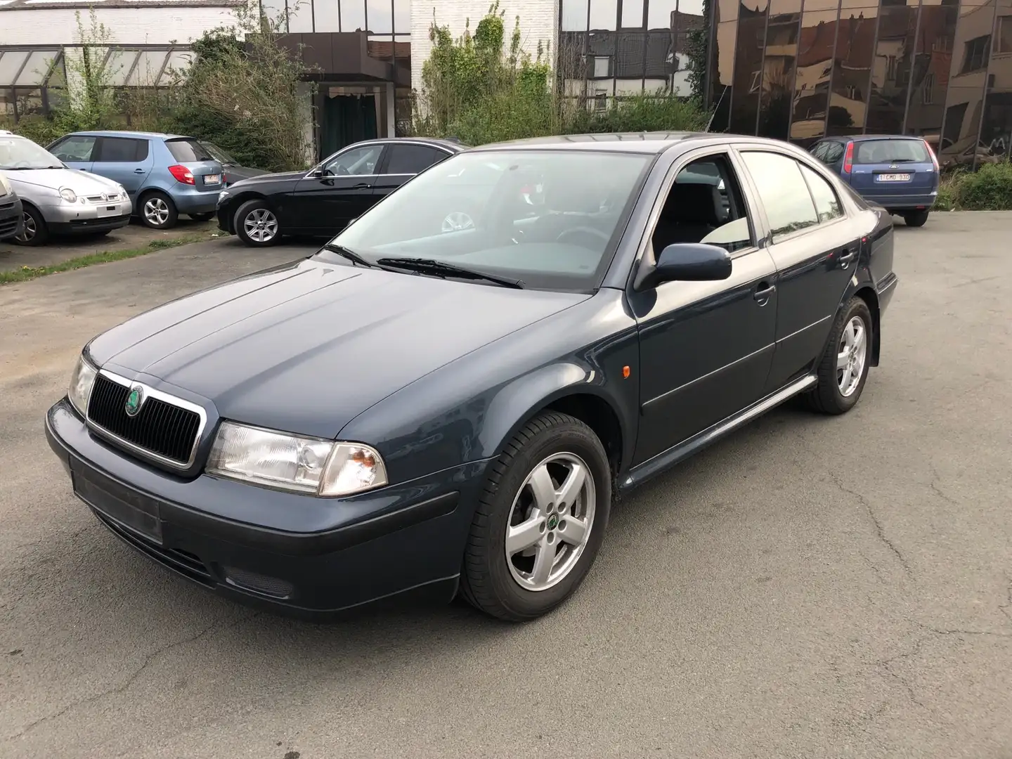 Skoda Octavia GLX Gris - 2