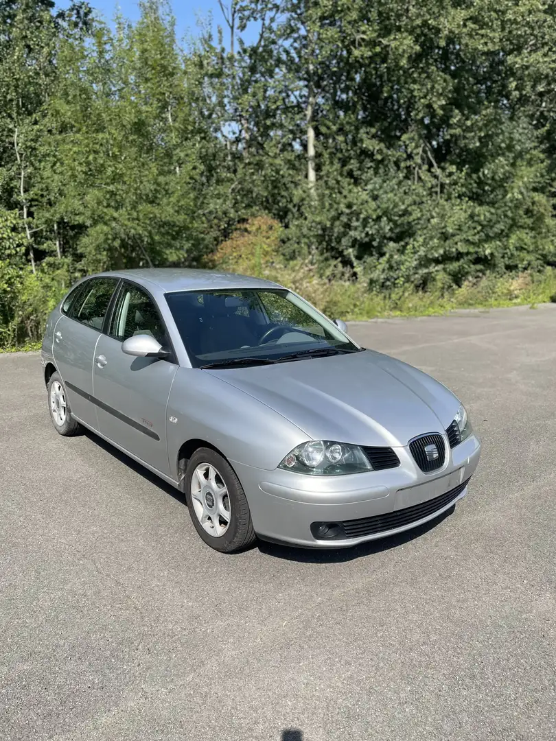SEAT Ibiza 1.9 DIESEL - IDEALE JEUNE CONDUCTEUR Gris - 1