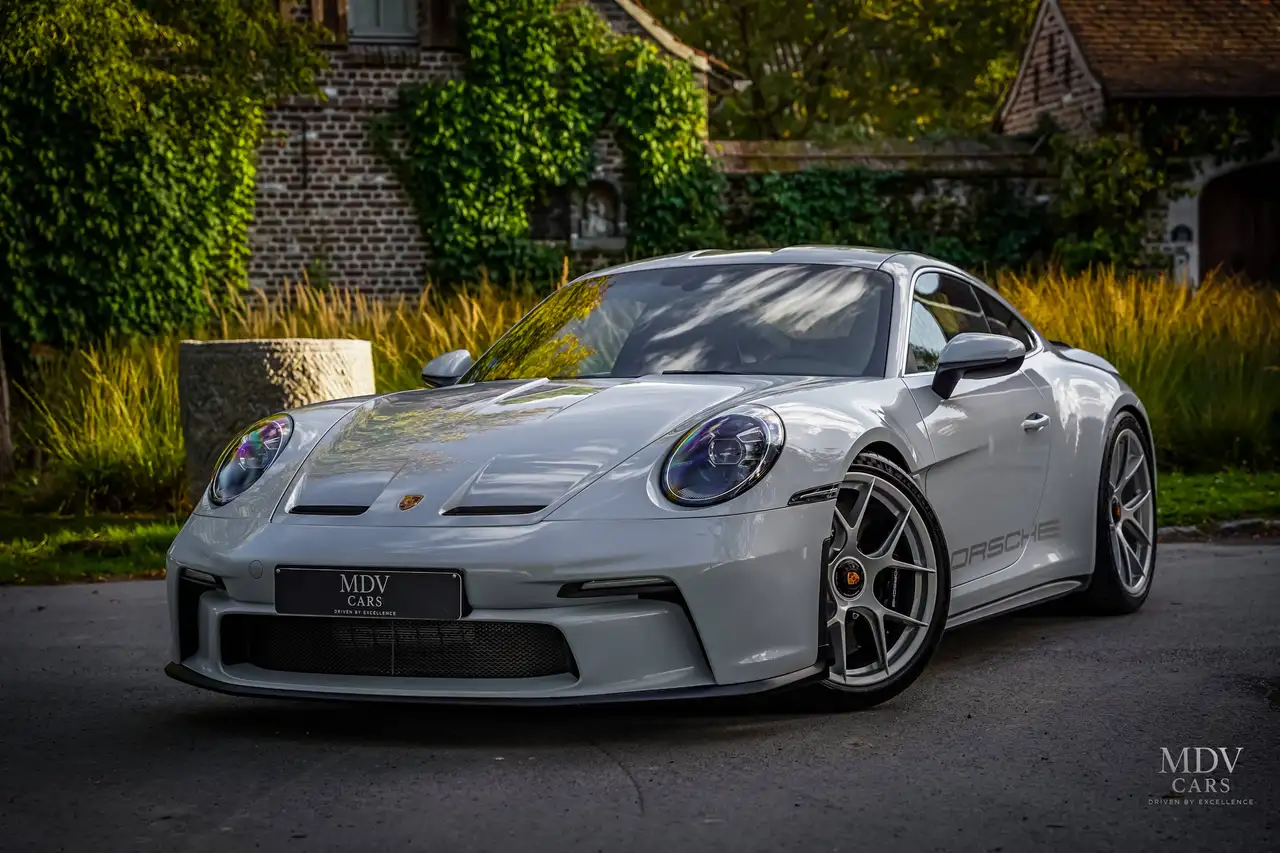 Porsche 992