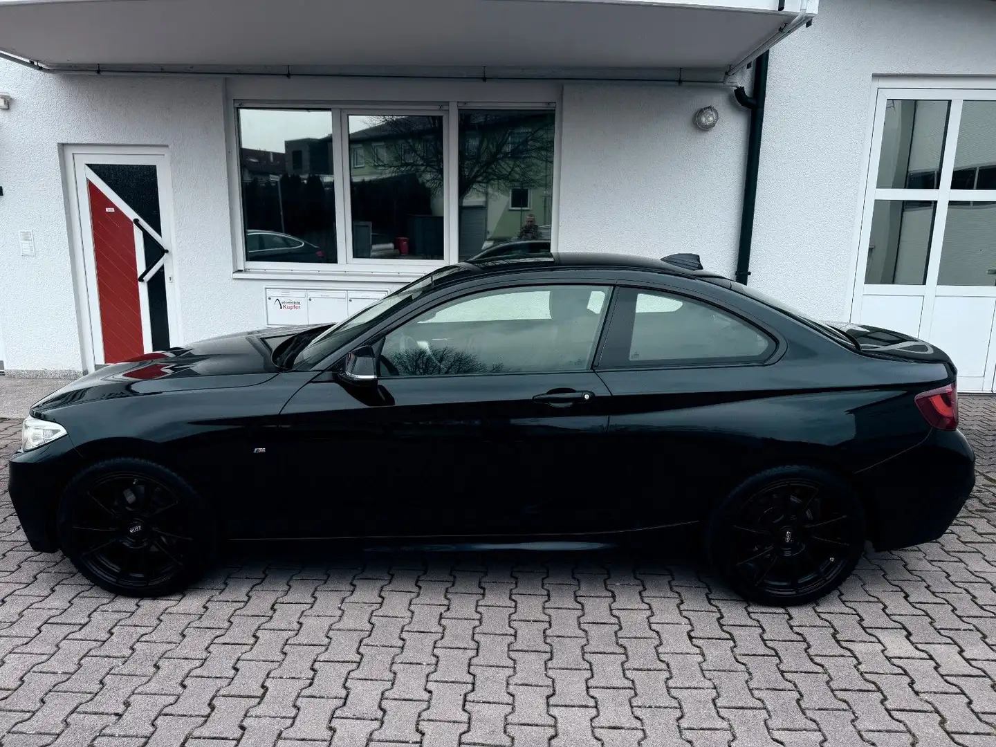 BMW 220 d Coupé Aut. M Sport 18" Shadow Leder HiFi Noir - 2