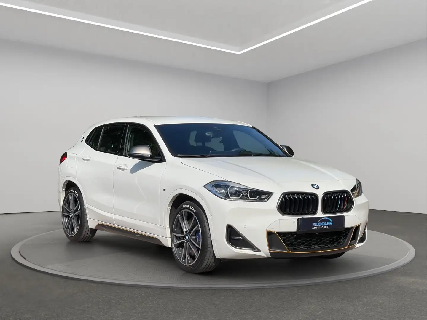 BMW X2 xDrive M35 i AUTOM.  4x4 Blanc - 1
