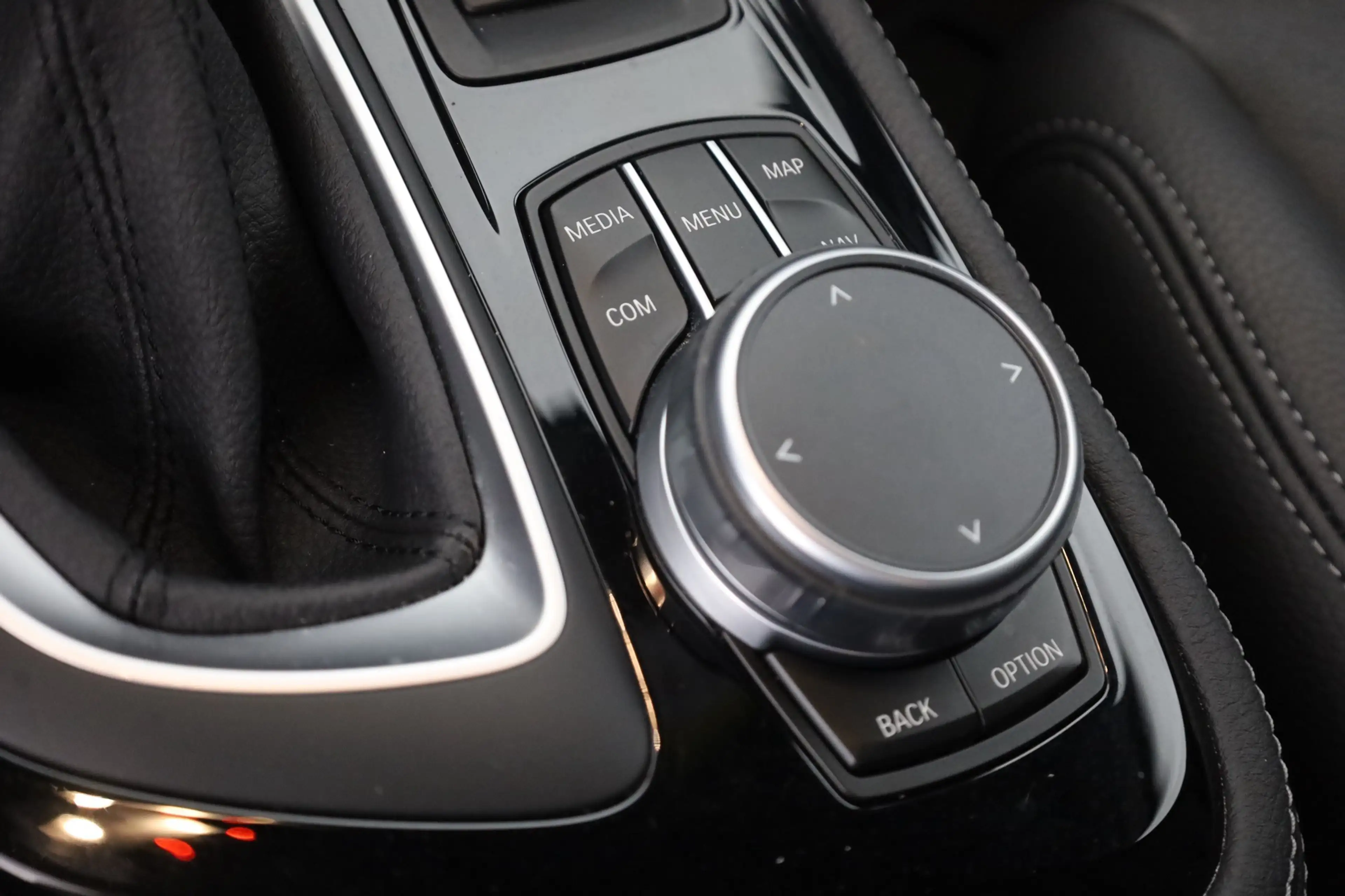 BMW 225 xe iPerformance Luxury Line LED Navi Head-Up — photo 14