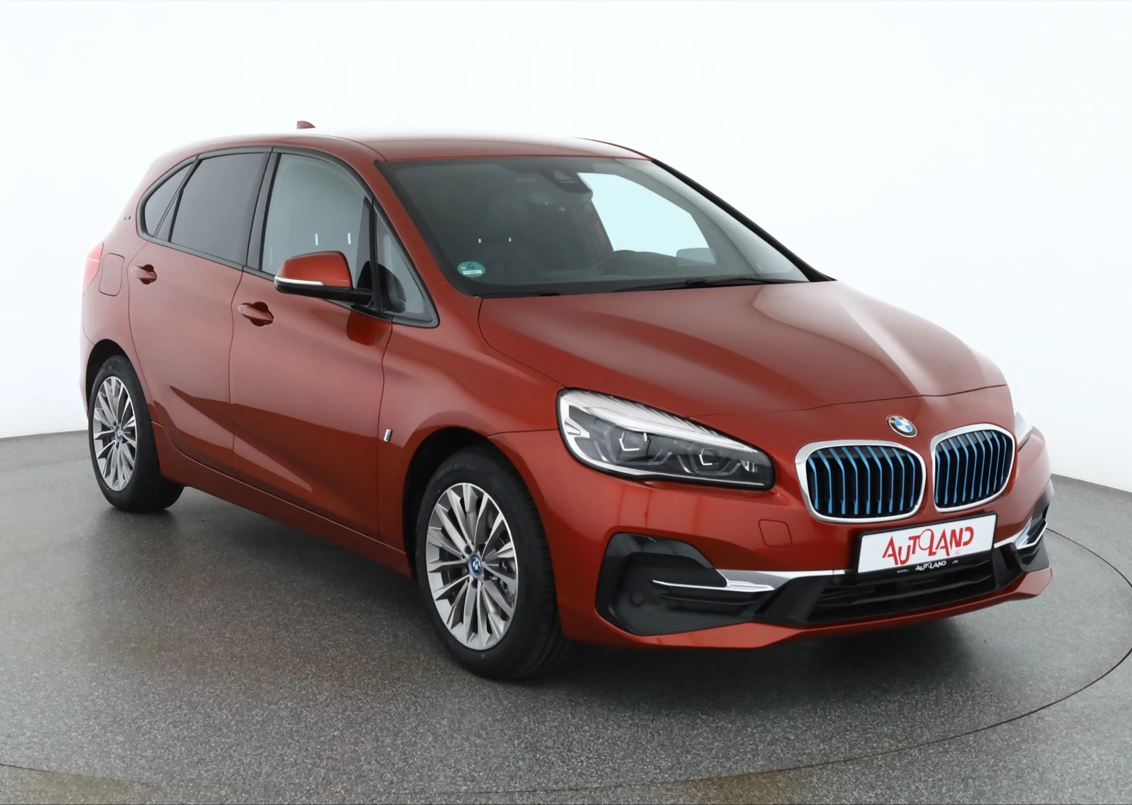 BMW 225 xe iPerformance Luxury Line LED Navi Head-Up — photo 7