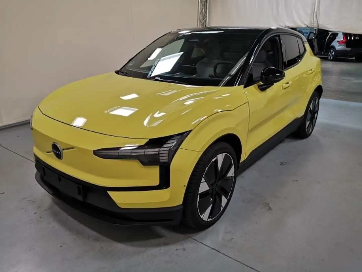 Volvo EX30 Ultra AWD Performance Pure Electric Gelb - 1