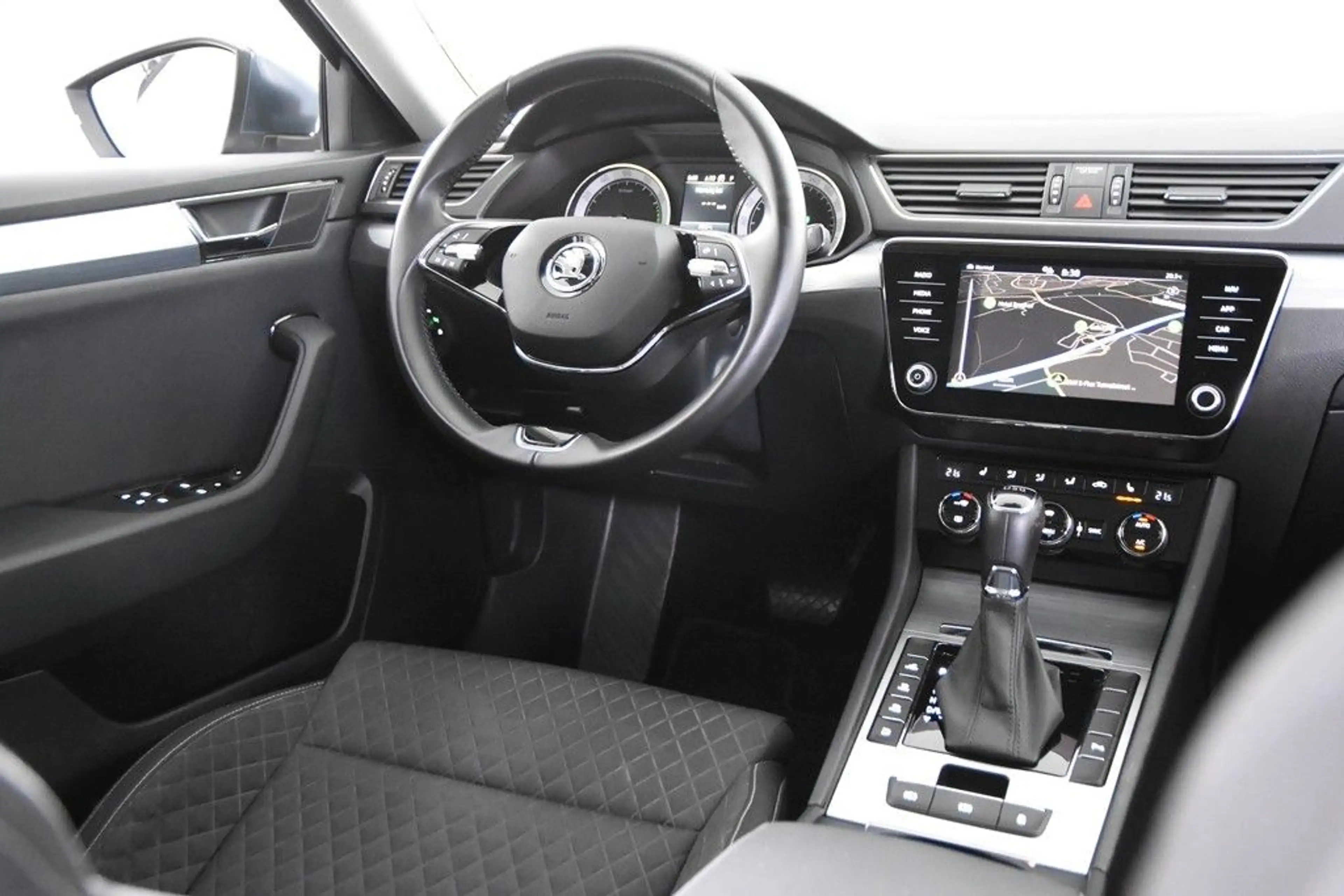 Skoda Octavia Combi Clever *1.Hand*Navi*Ambiente* — photo 12