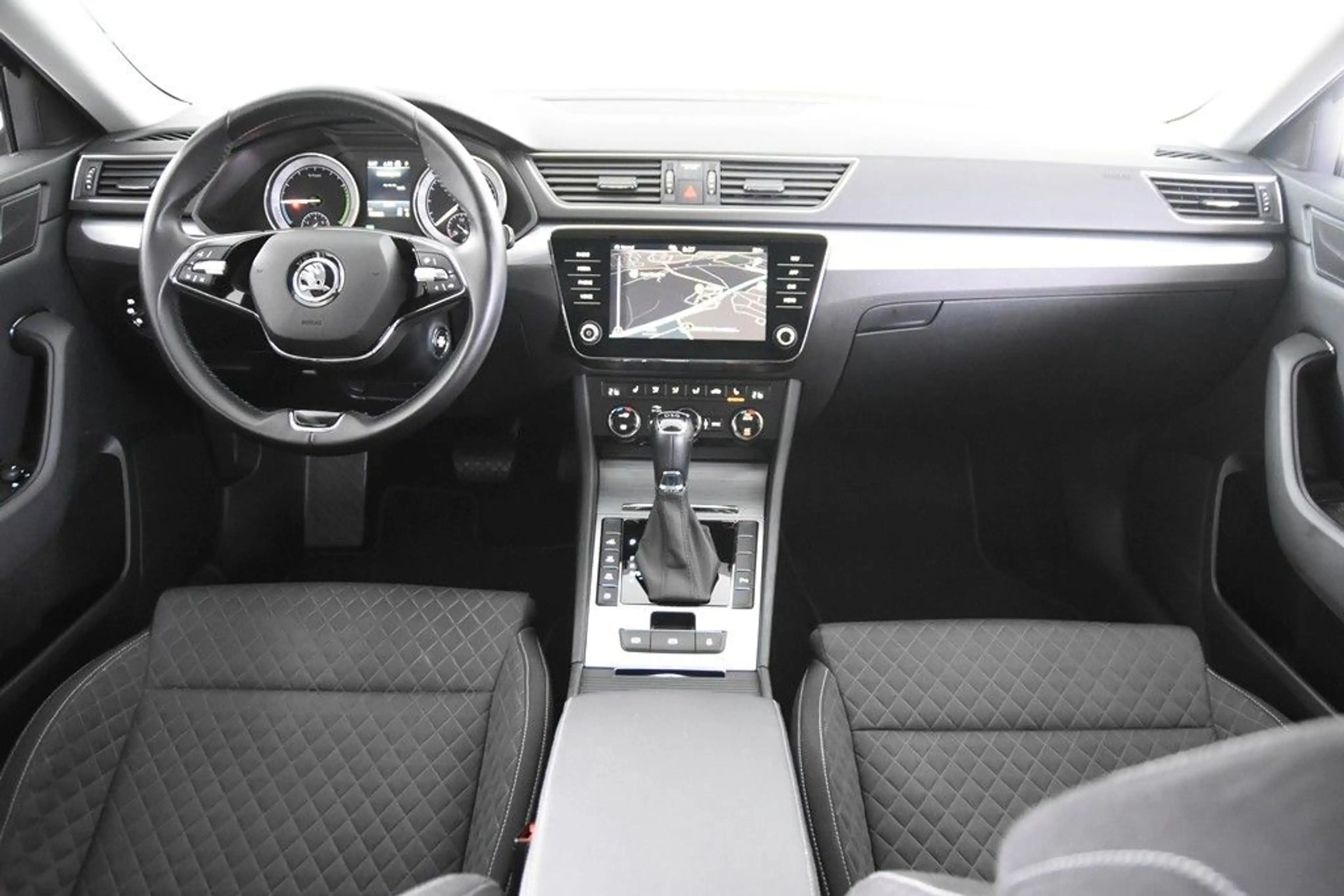 Skoda Octavia Combi Clever *1.Hand*Navi*Ambiente* — photo 2