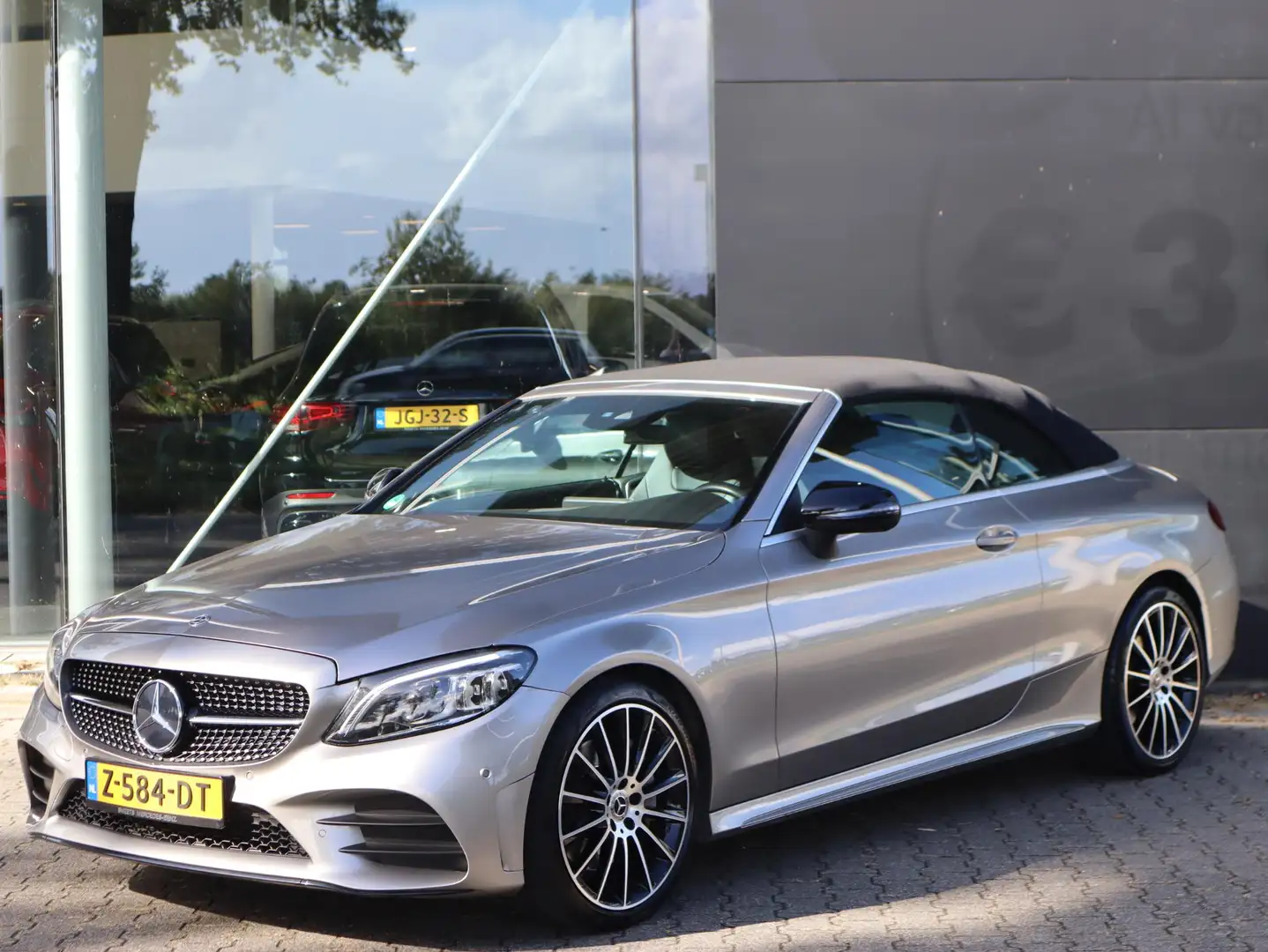 Mercedes-Benz C 300 Cabrio Premium Plus Pack Grijs - 2