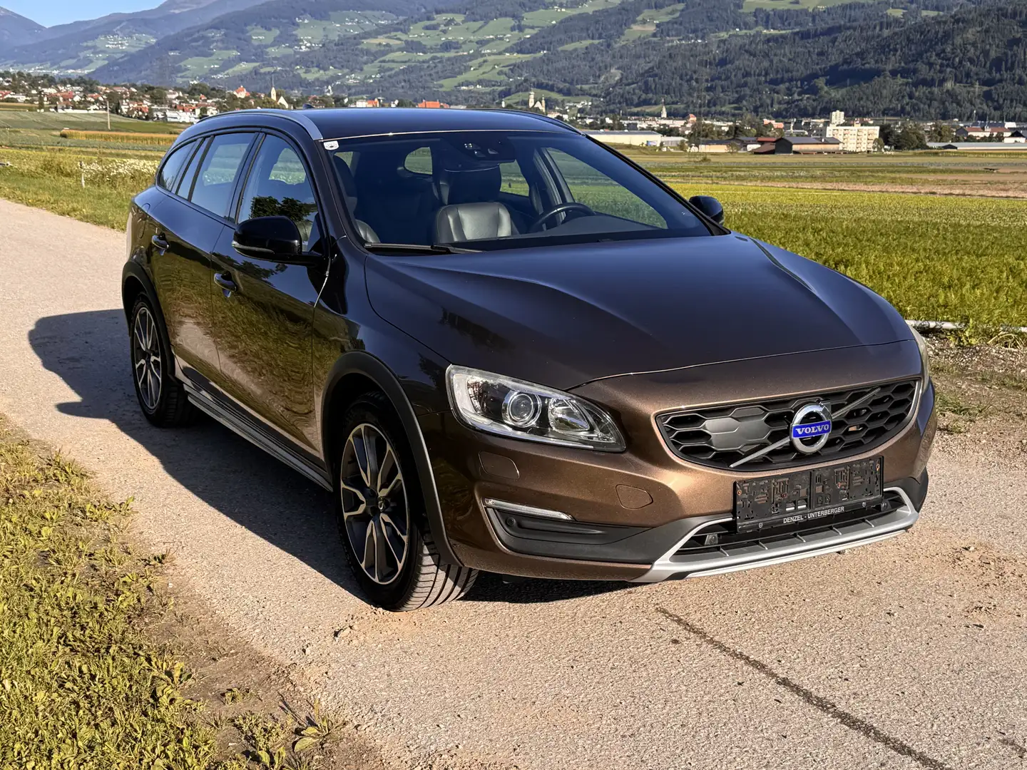 Volvo V60 Cross Country V60 Cross Country D4 AWD Summum Geartronic Summum Braun - 1