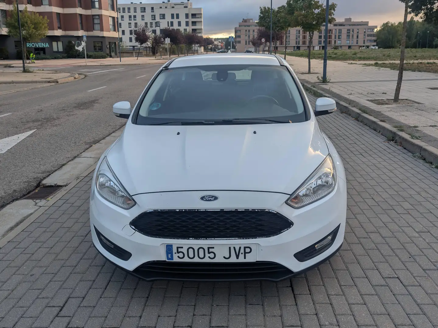 Ford Focus Focus 1.0 Ecoboost Auto-S Blanco - 1