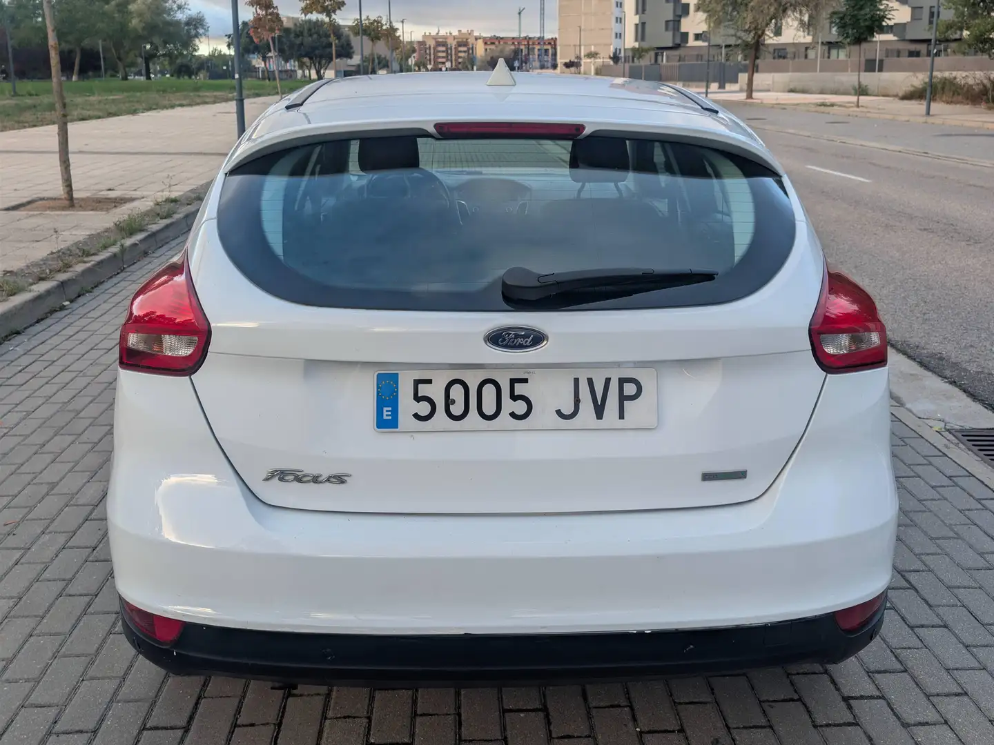 Ford Focus Focus 1.0 Ecoboost Auto-S Blanco - 2
