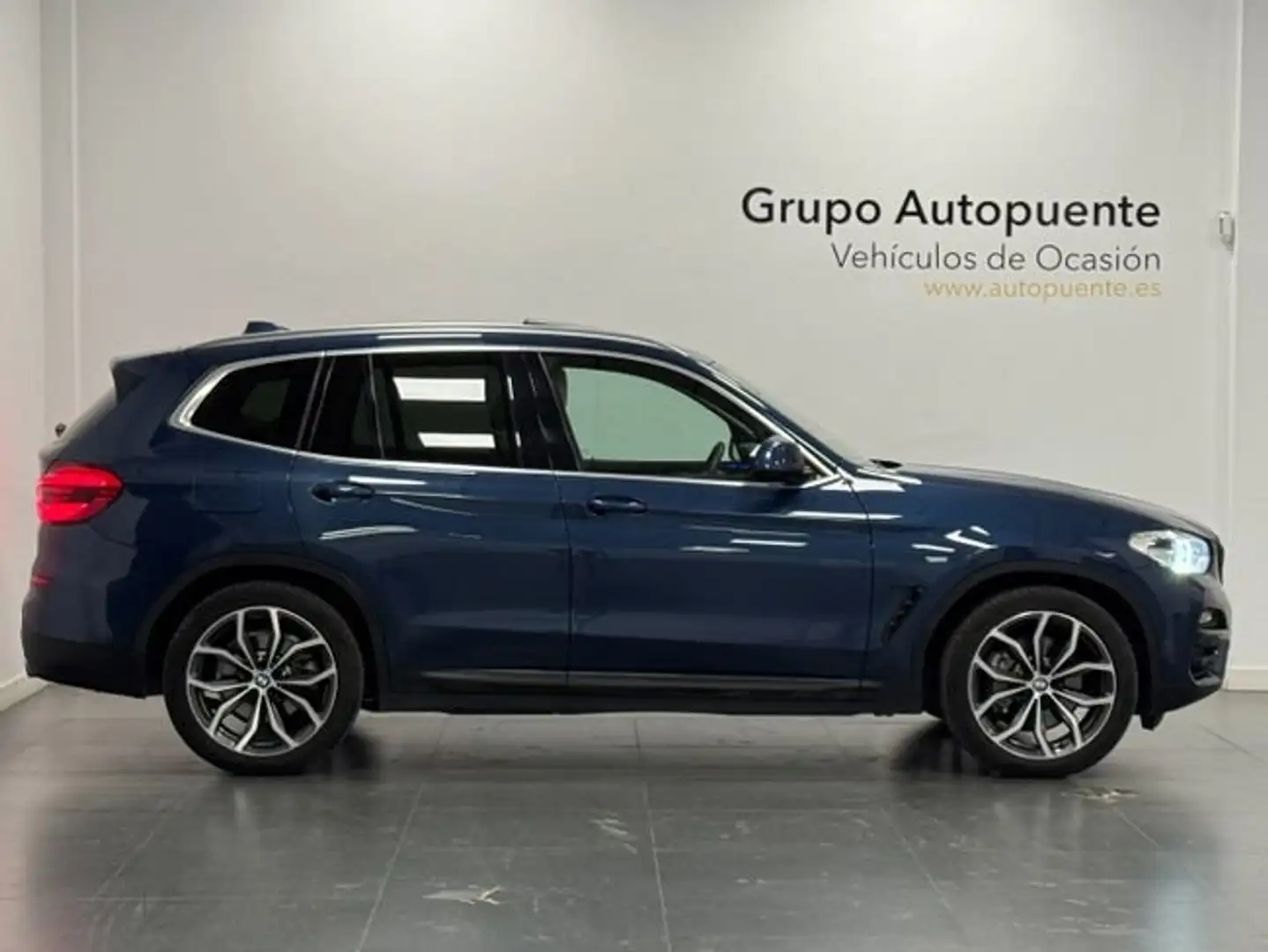 BMW X3 XLINE XDRIVE 30D Blau - 2