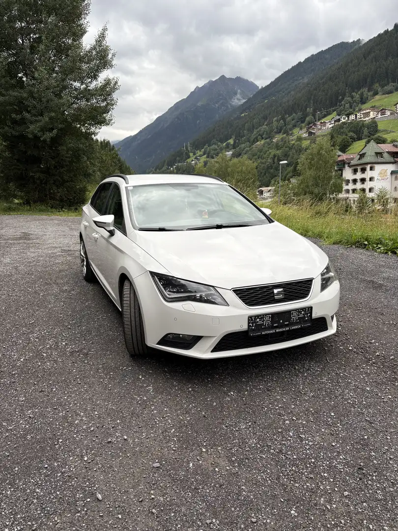 SEAT Leon ST Style 1,6 TDI CR 4Drive Weiß - 2
