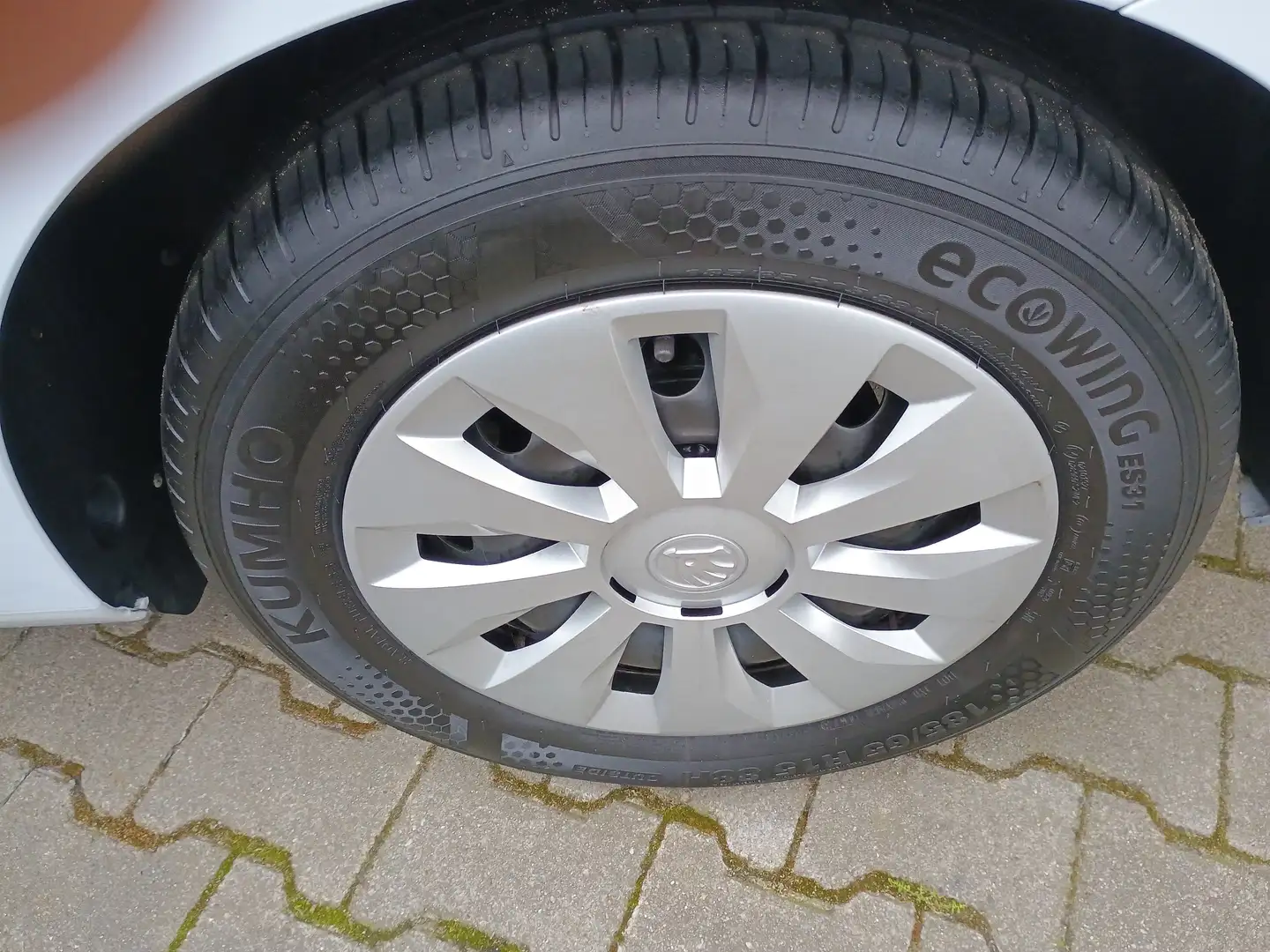 Skoda Fabia Fabia IV 1.0 MPI Essence Blanc - 2