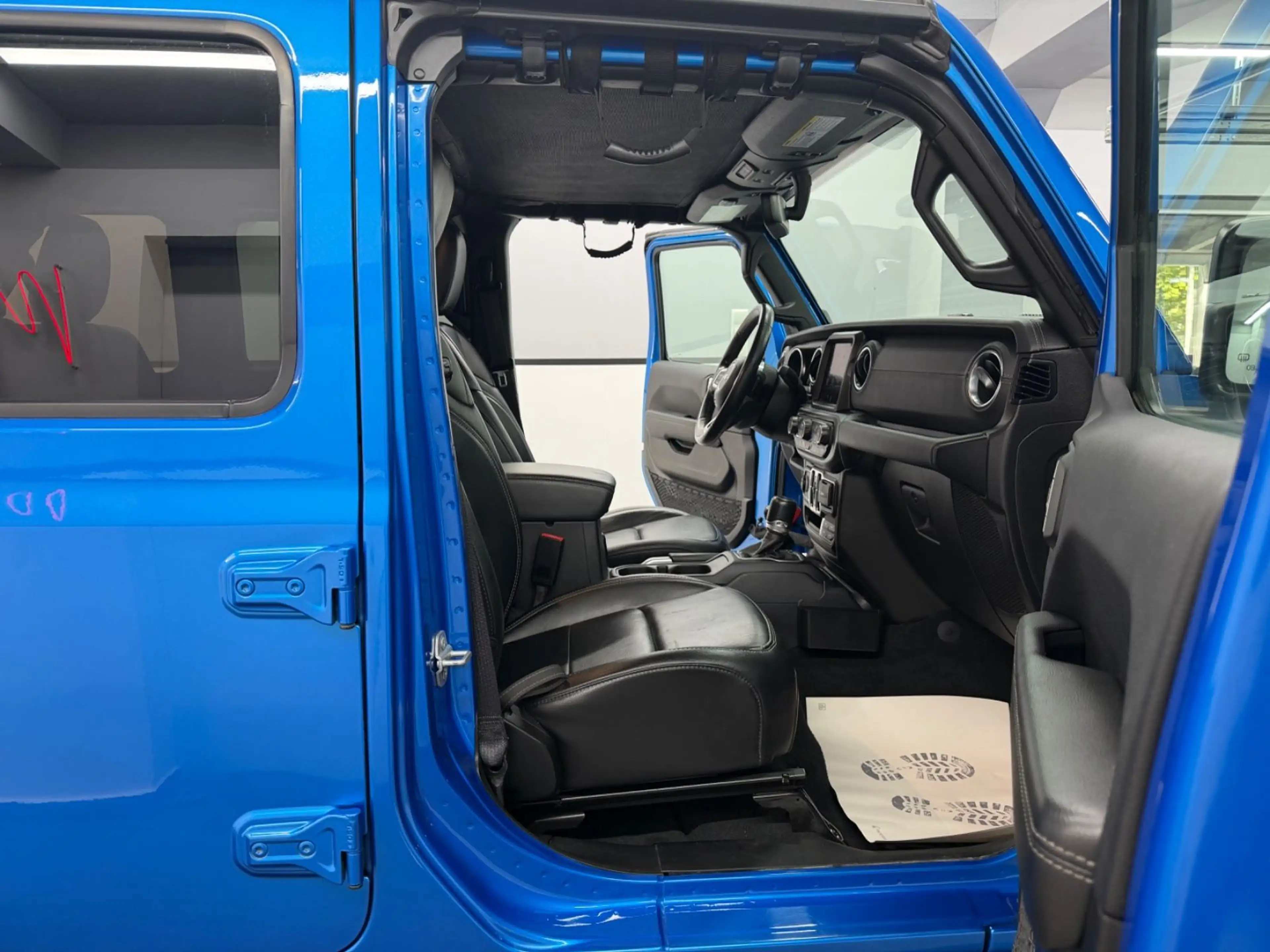 Jeep Wrangler 2.0 4XE Unlimited Sahara*Hydro Blue*LED — photo 15