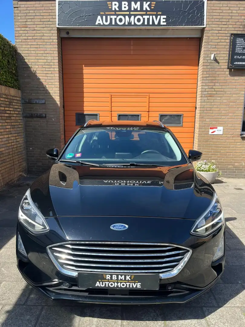 Ford Focus Wagon 1.0 EcoBoost Titanium Business Noir - 2