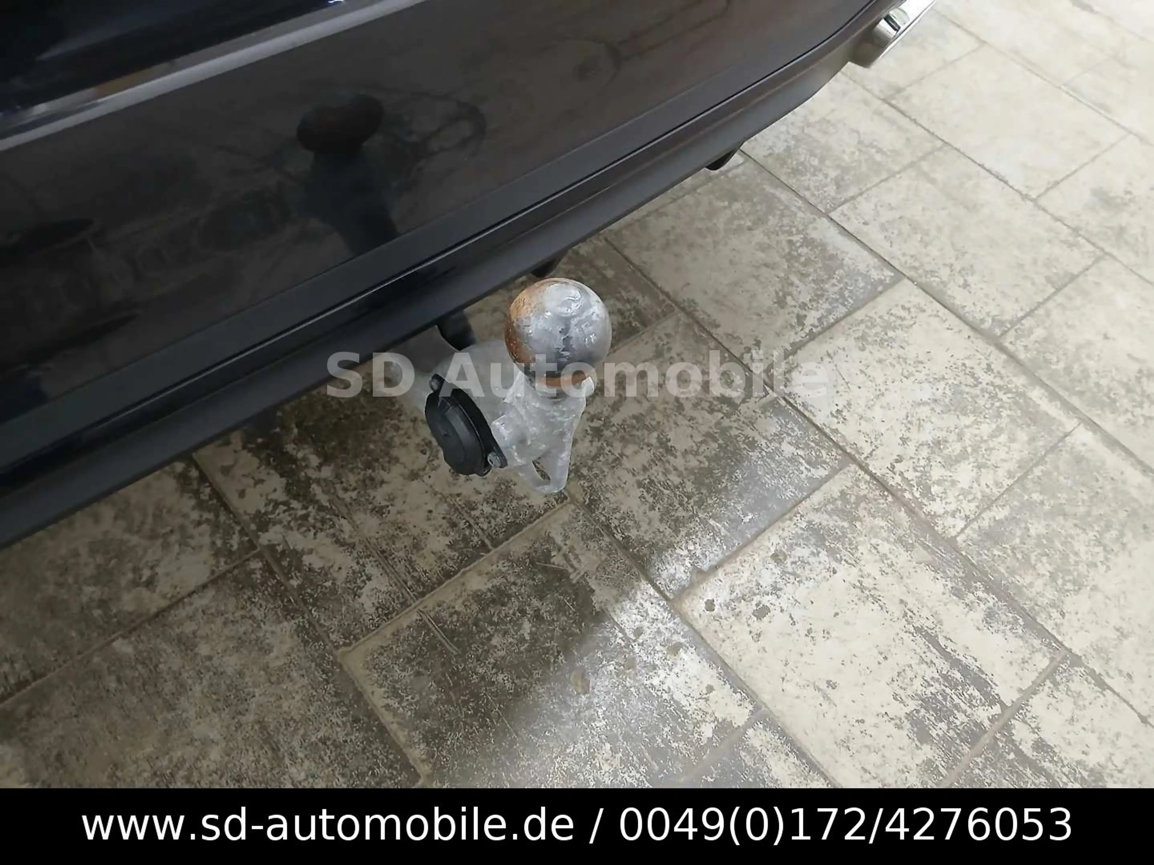 Mercedes-Benz C 220 C T AMG-LINE+PANO+AHK+19"+SOUND+NIGHT — photo 12