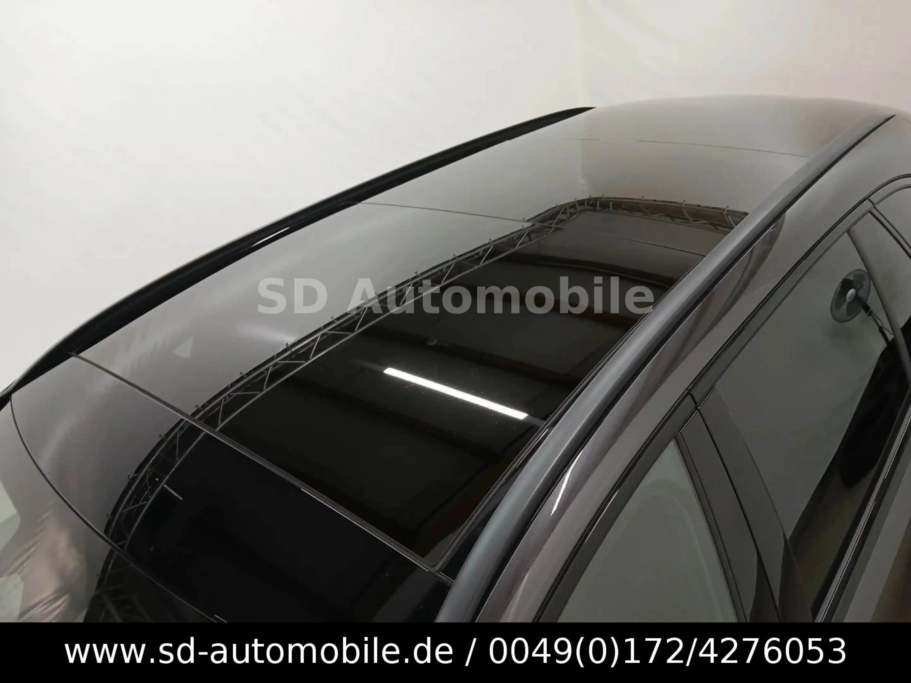 Mercedes-Benz C 220 C T AMG-LINE+PANO+AHK+19"+SOUND+NIGHT — photo 13