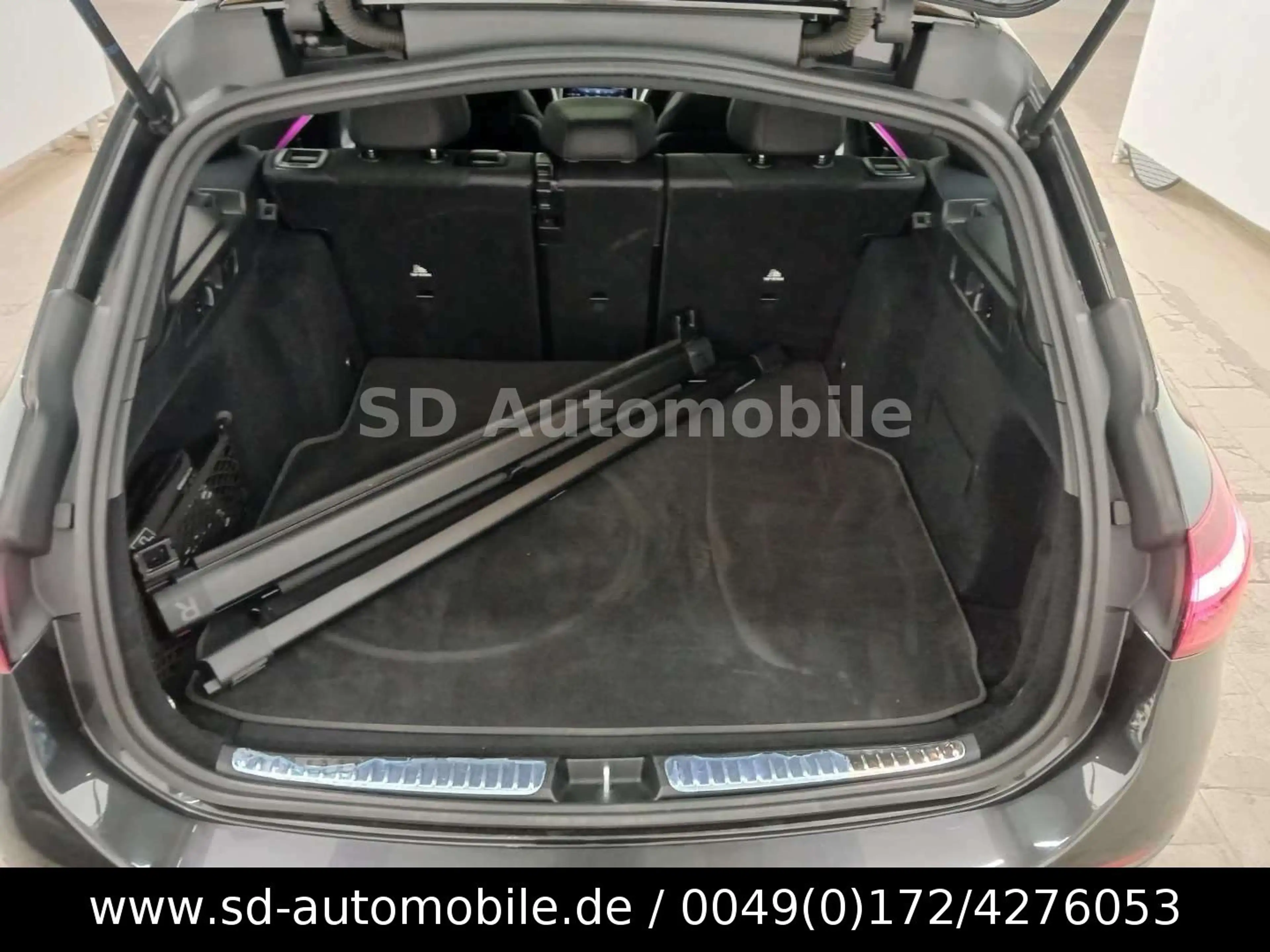 Mercedes-Benz C 220 C T AMG-LINE+PANO+AHK+19"+SOUND+NIGHT — photo 11