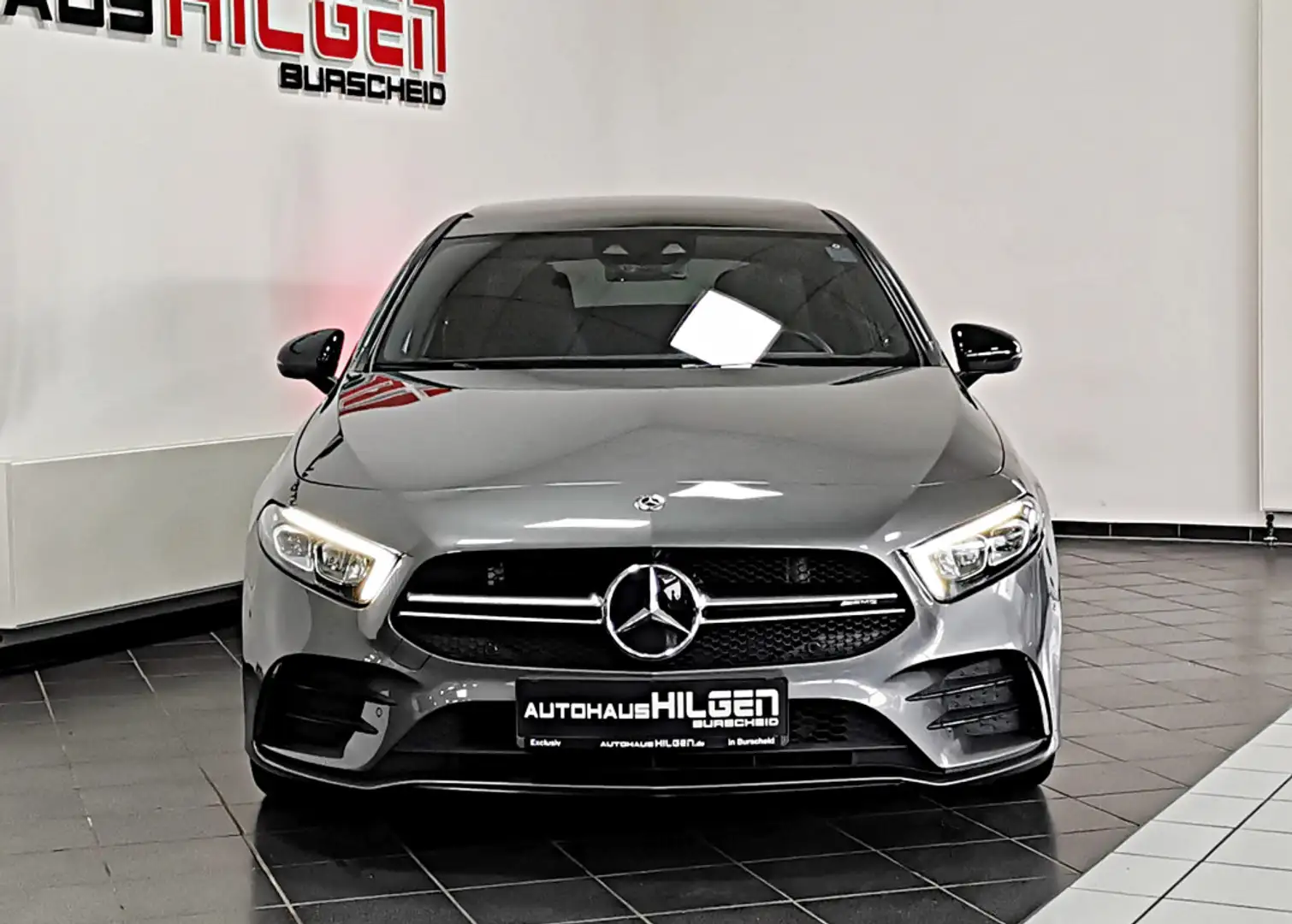 Mercedes-Benz A 35 AMG 4M Pano*R.Kamera*Navi*Night-Paket*SHZ Grigio - 2